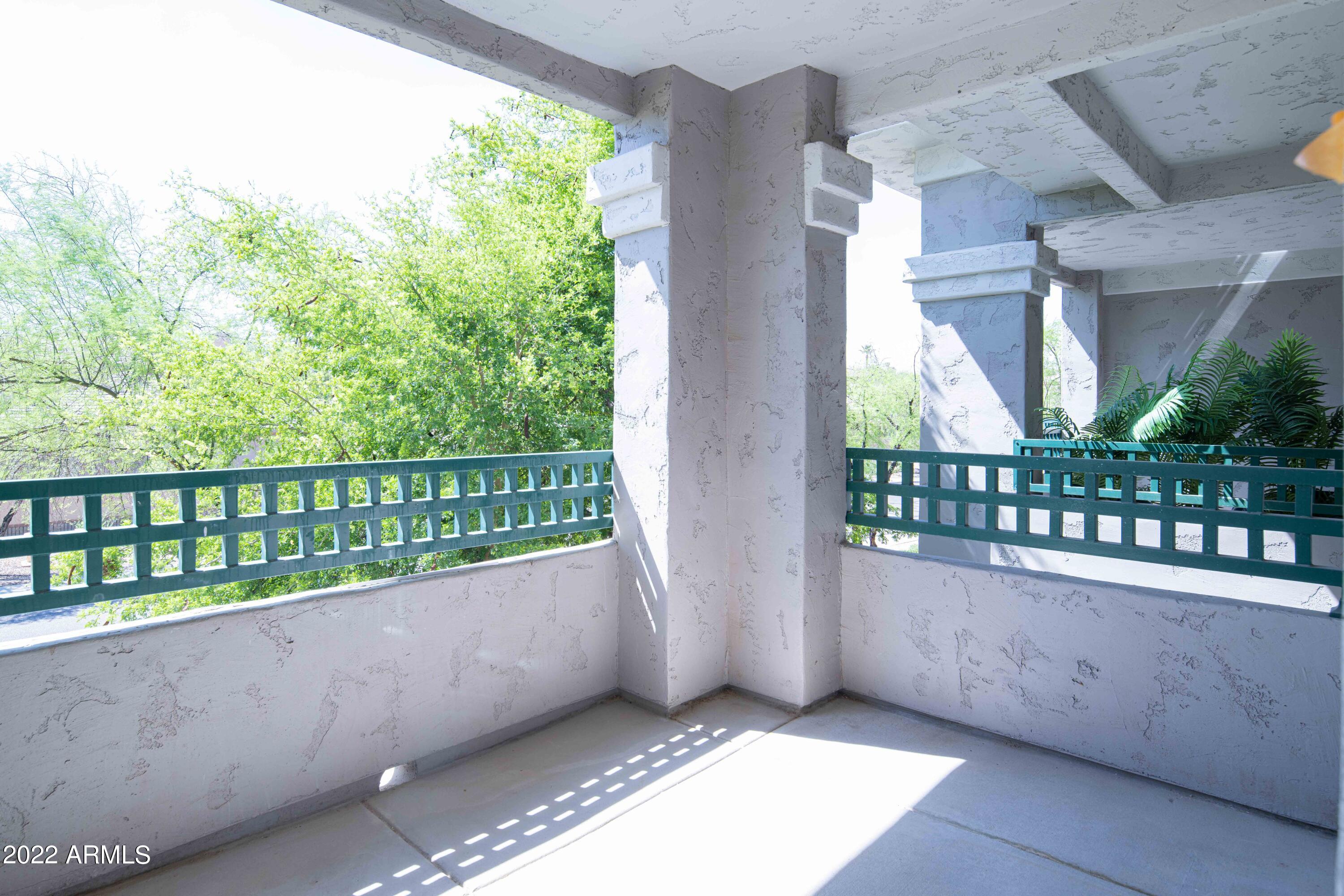 15221 N CLUBGATE Drive # 2023