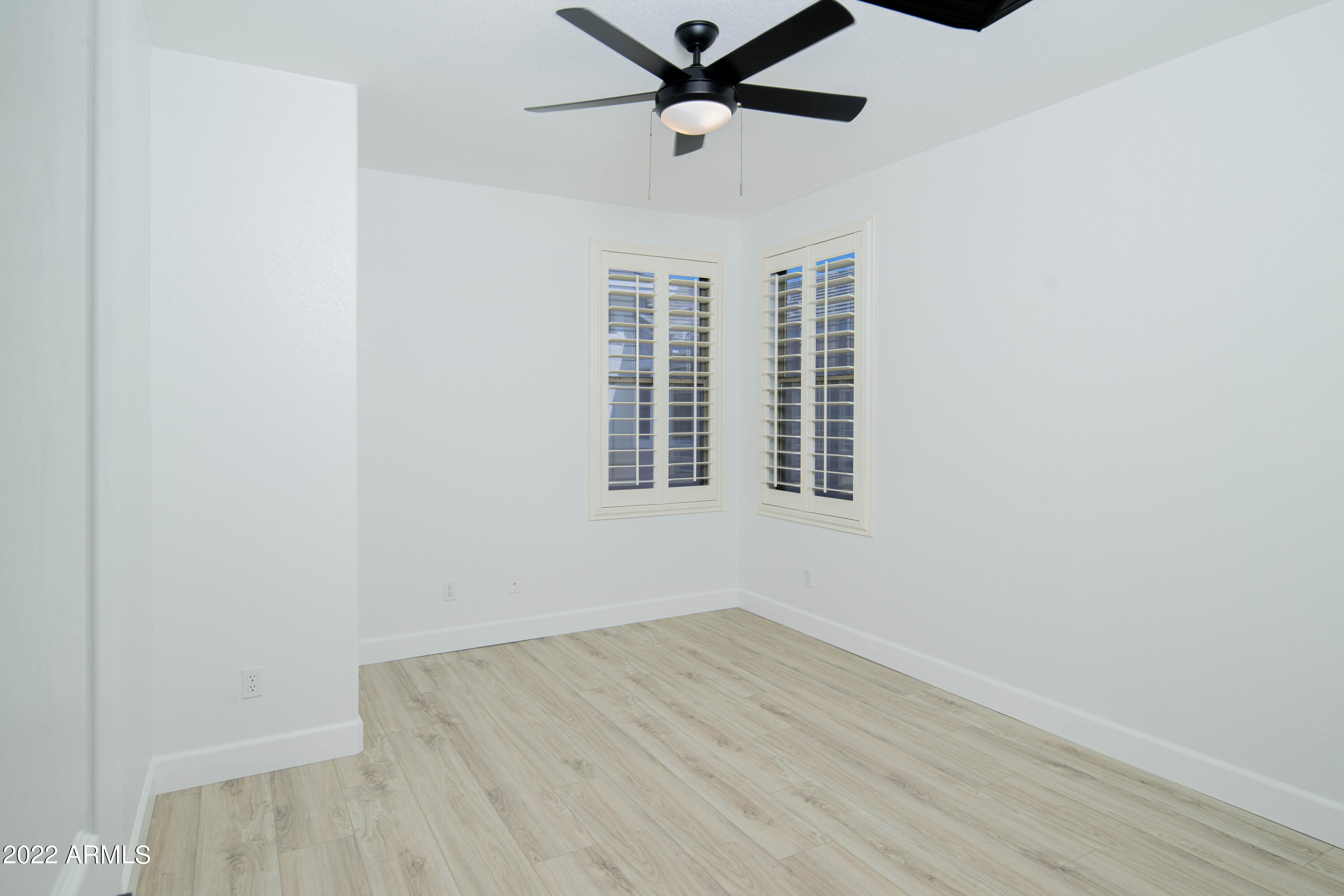15221 N CLUBGATE Drive # 2023