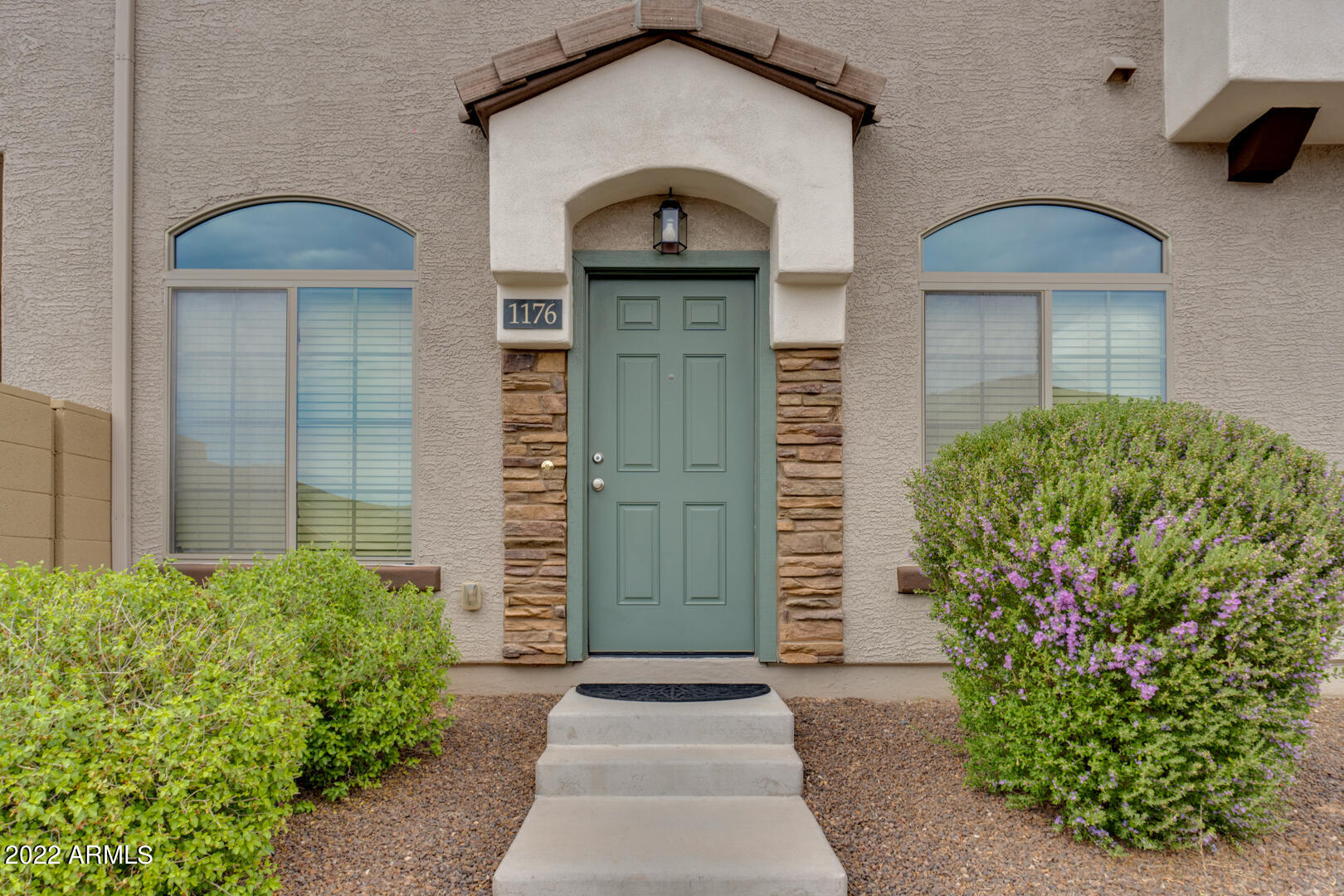 2725 E MINE CREEK Road # 1176