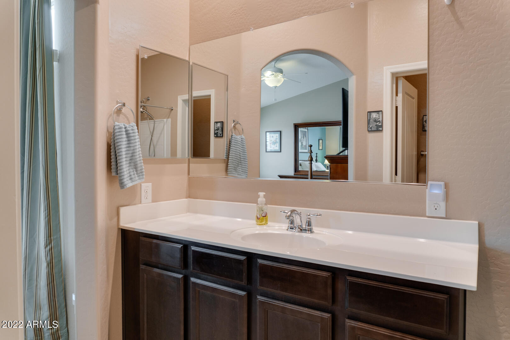 2725 E MINE CREEK Road # 1176