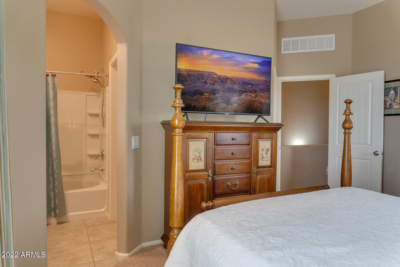 2725 E MINE CREEK Road # 1176