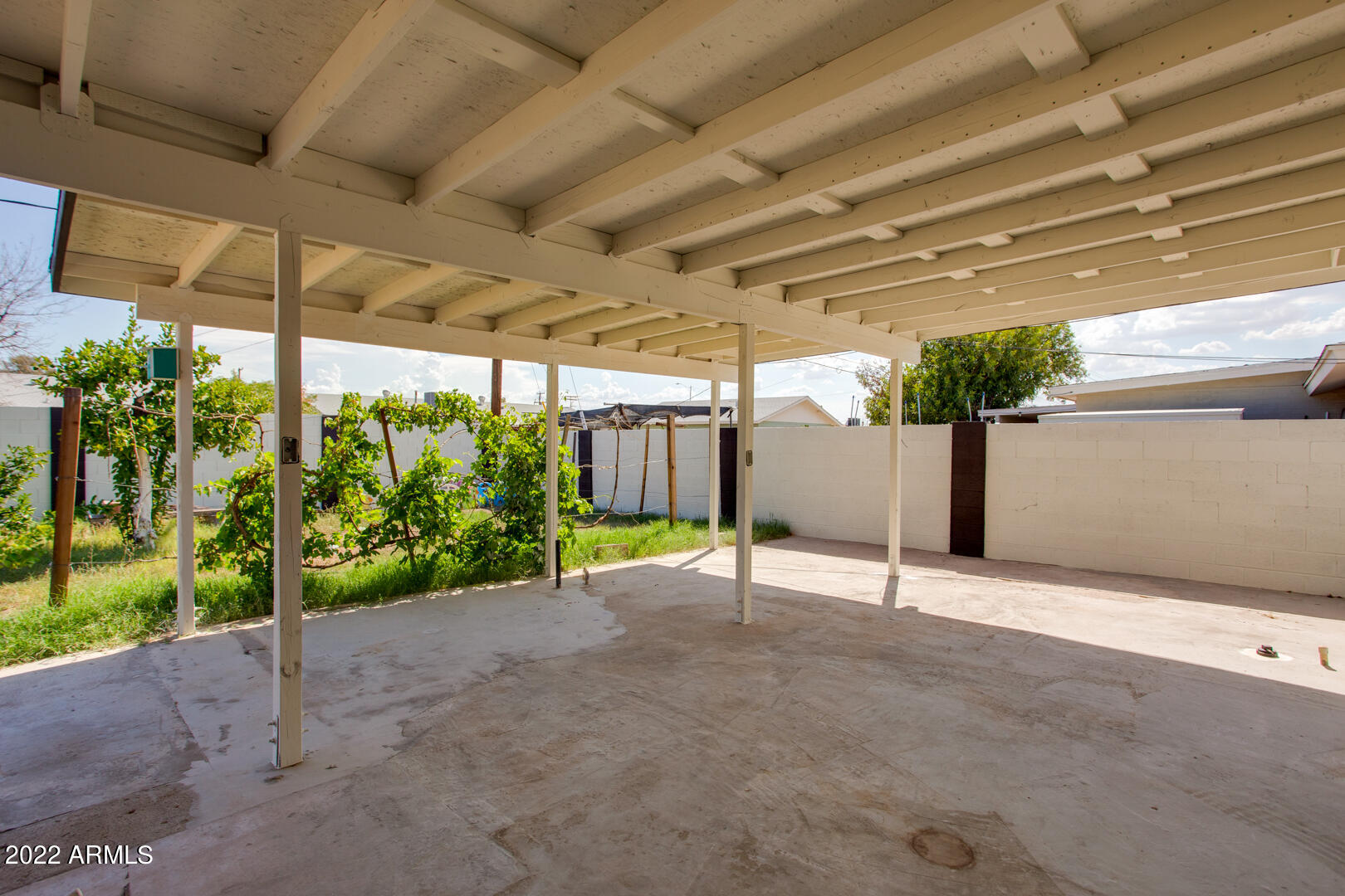 1453 W 6TH Place