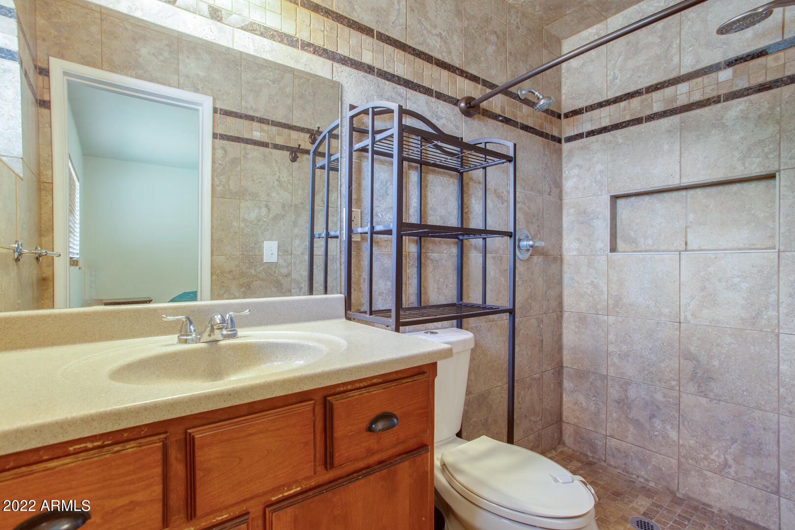 1453 W 6TH Place