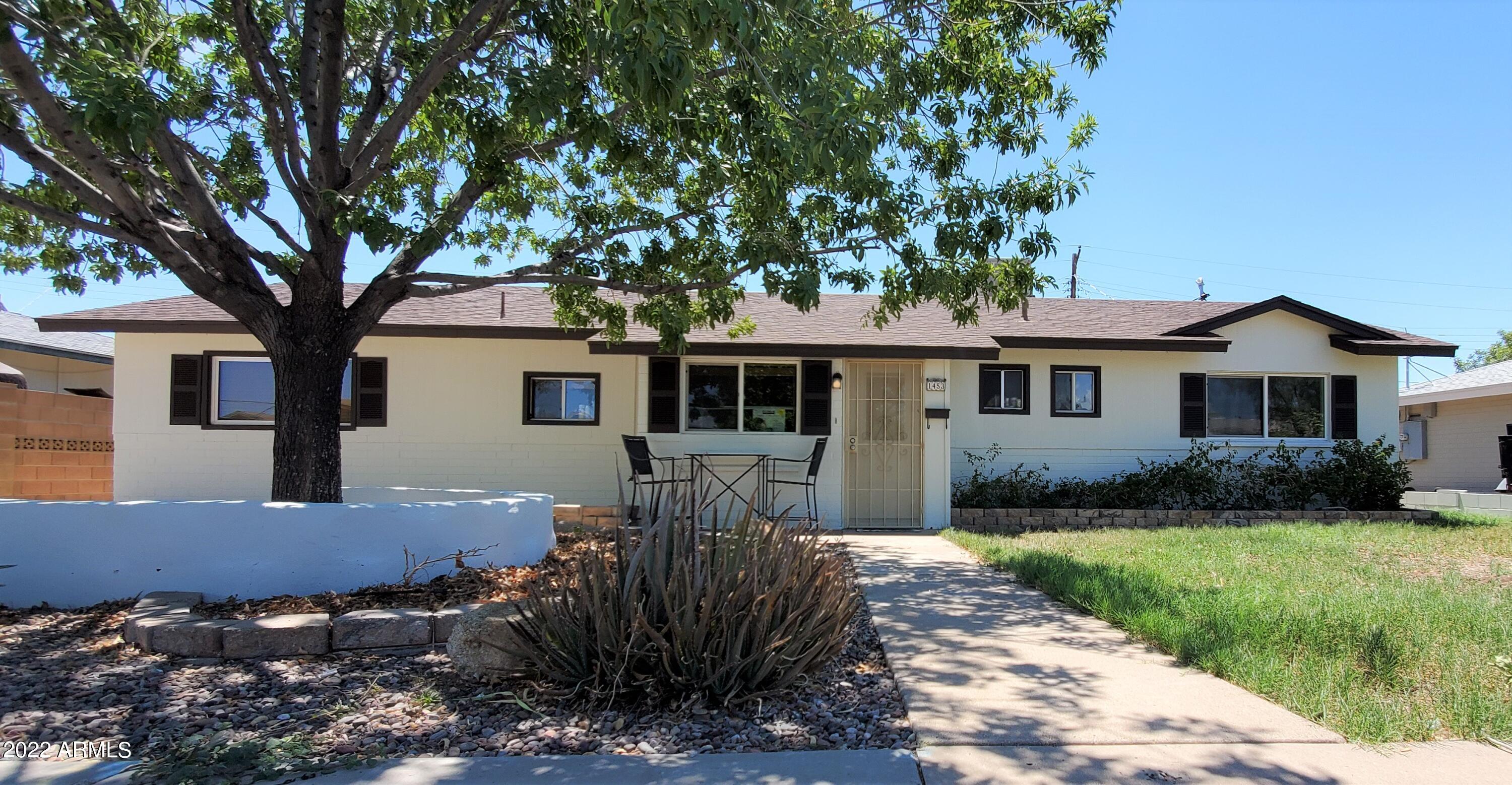 1453 W 6TH Place