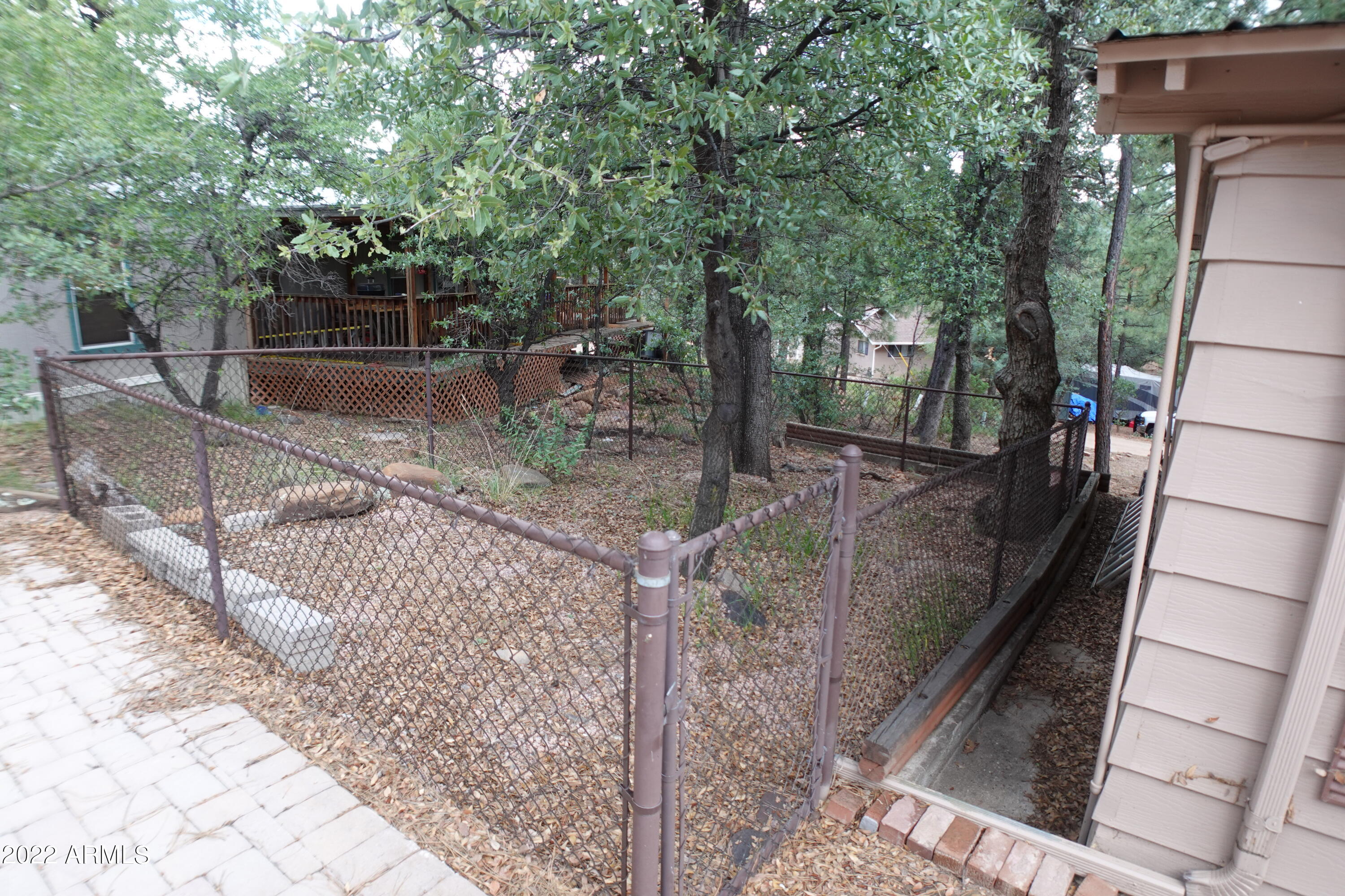 8240 W STRAWBERRY Drive