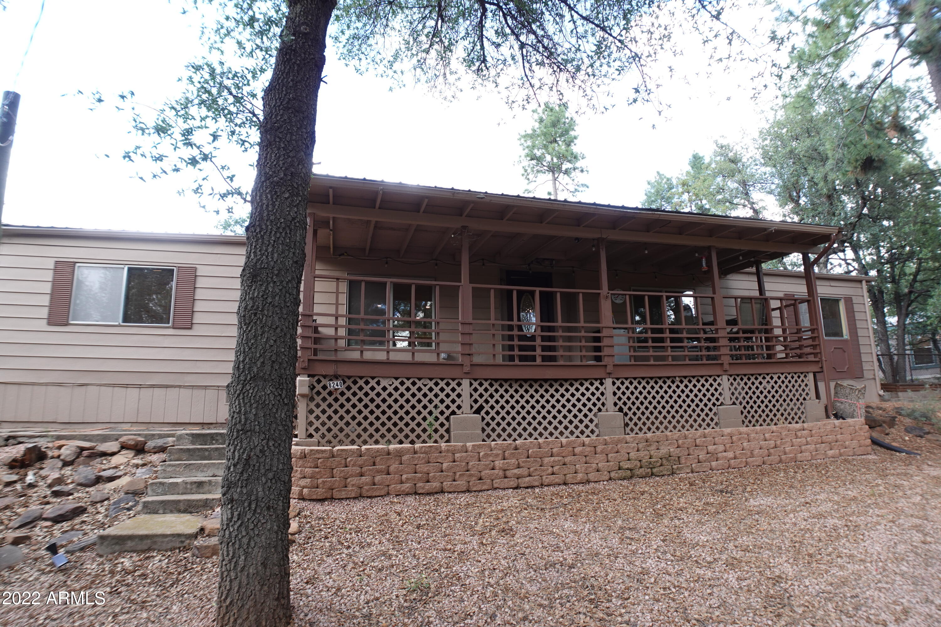 8240 W STRAWBERRY Drive