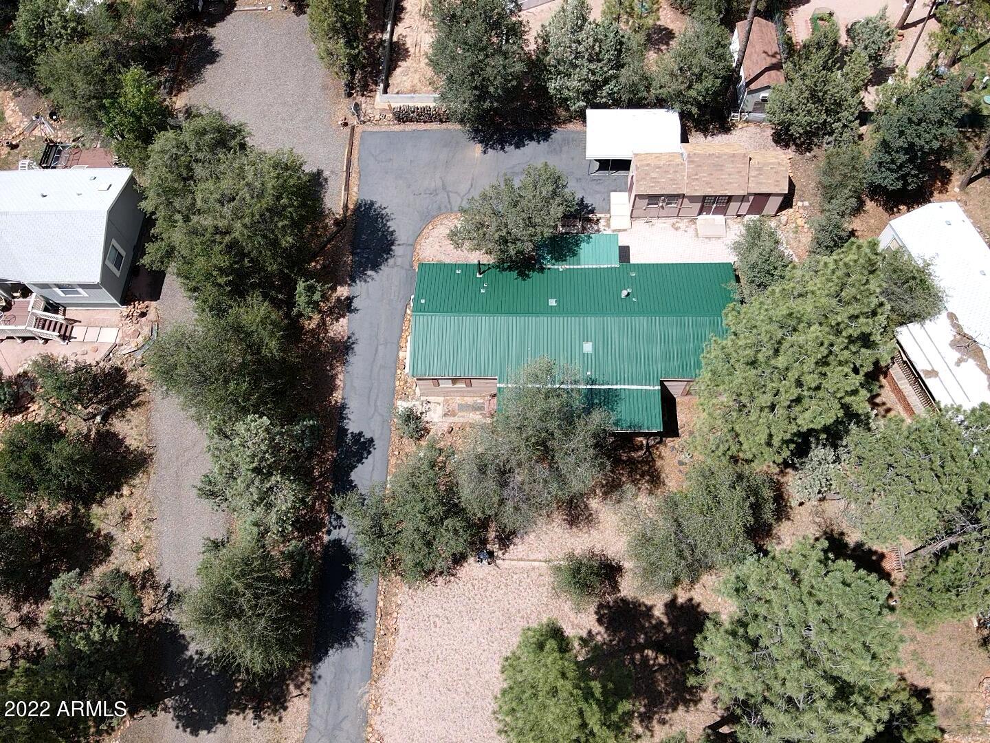 8240 W STRAWBERRY Drive