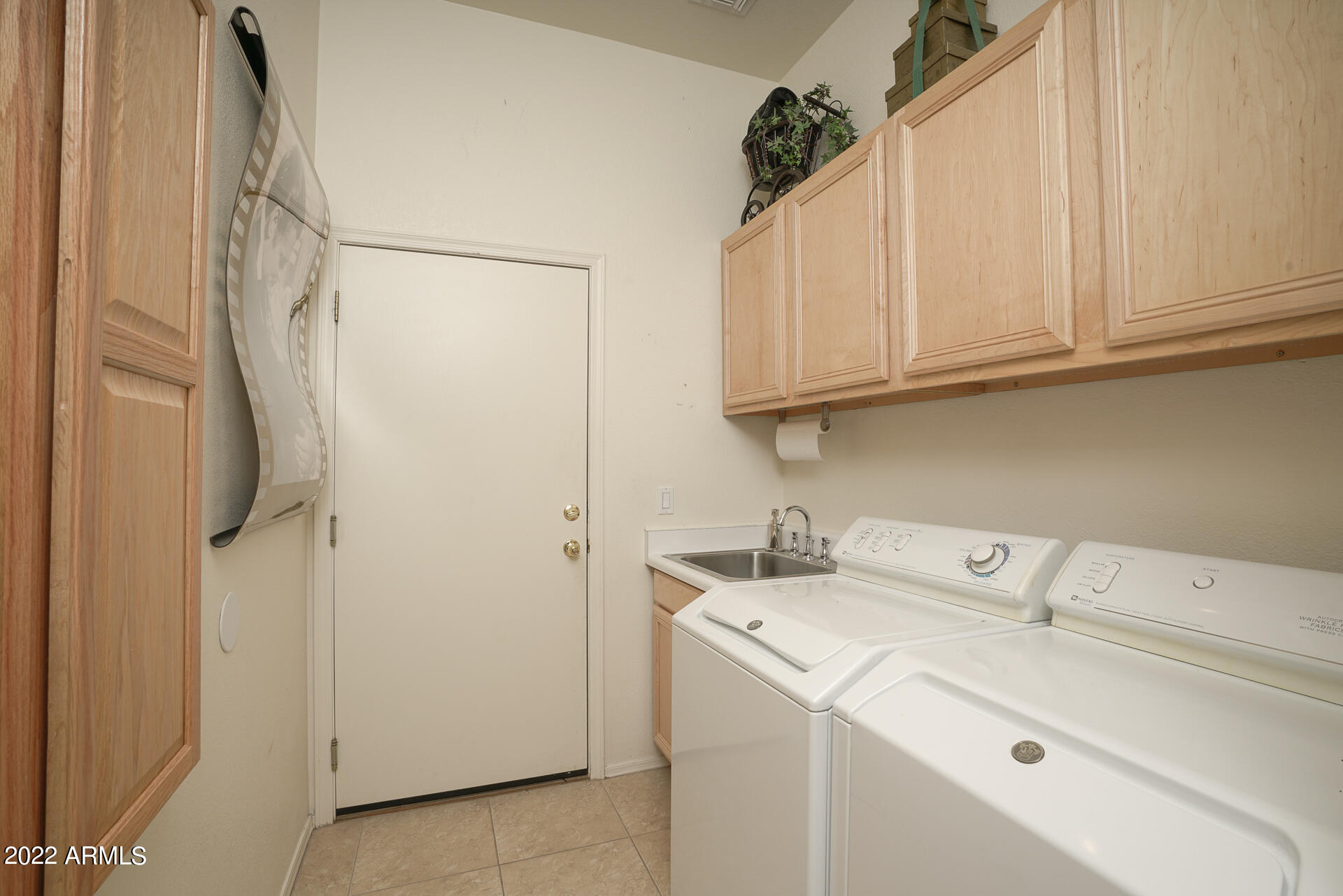 6720 E ENCANTO Street # 41