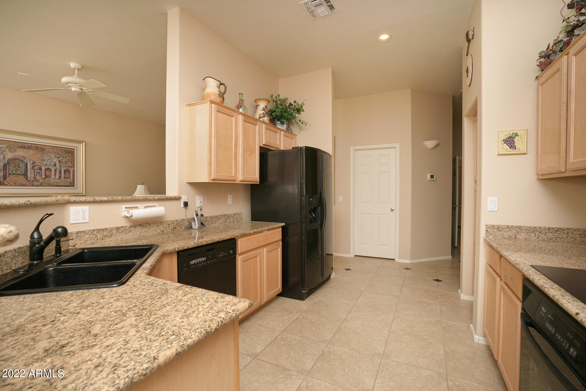 6720 E ENCANTO Street # 41