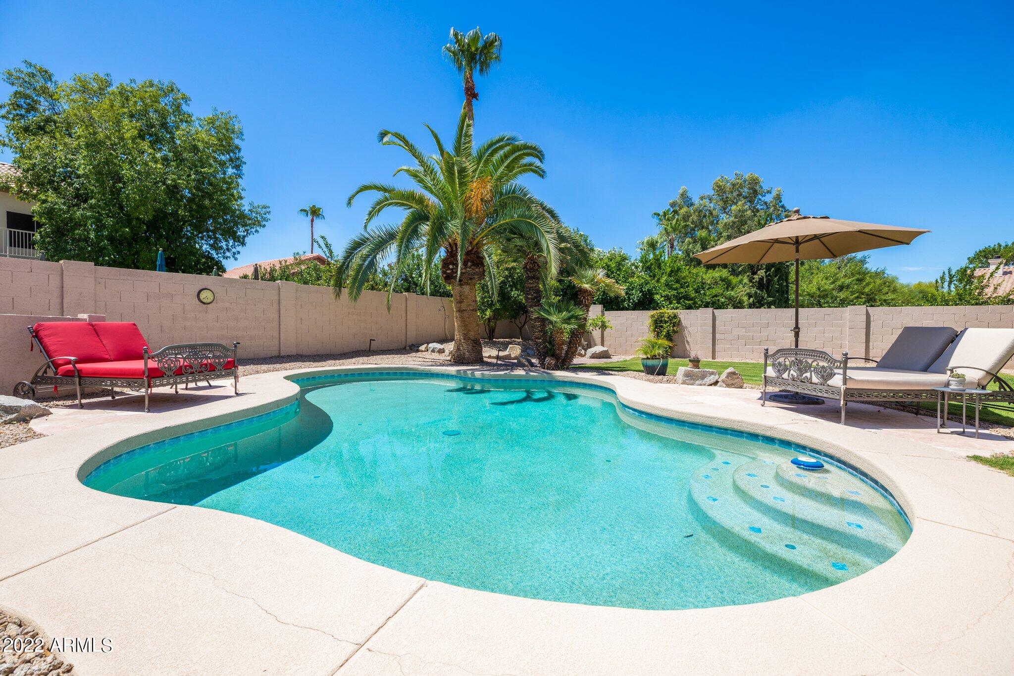 4631 W OAKLAND Street