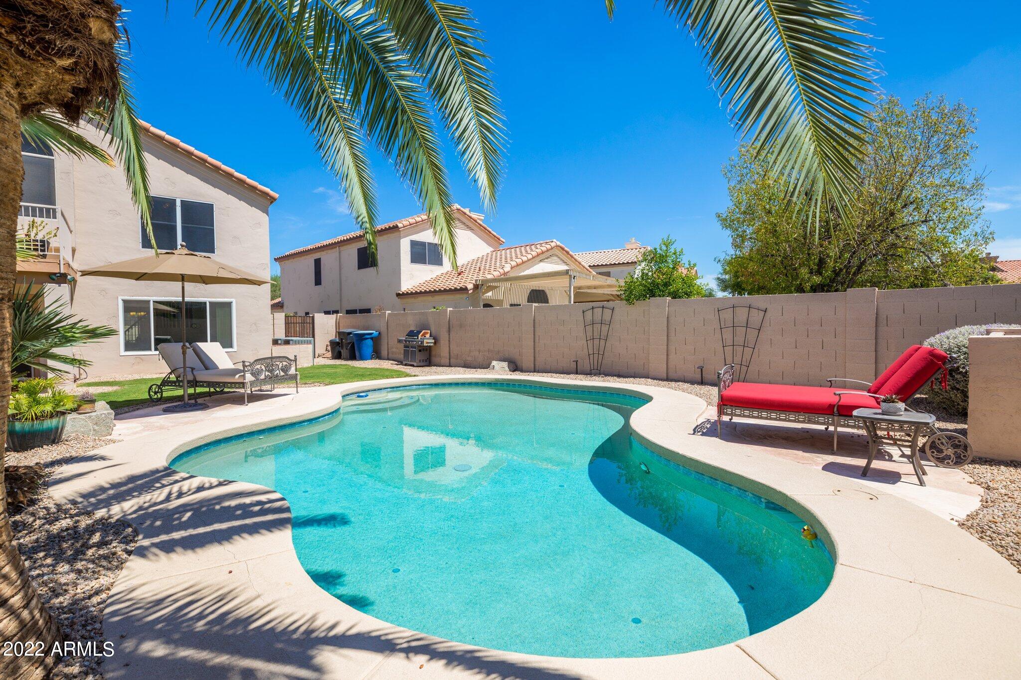 4631 W OAKLAND Street