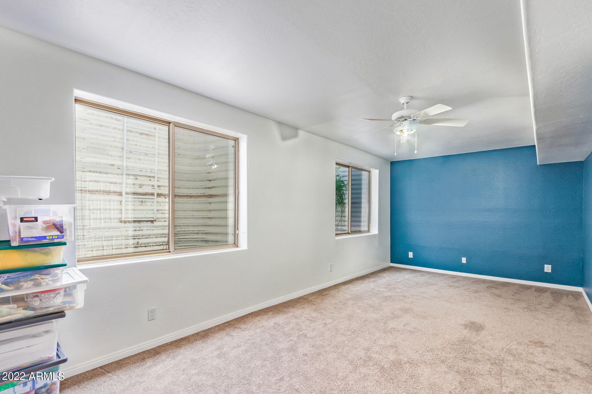 1952 W MEAD Court