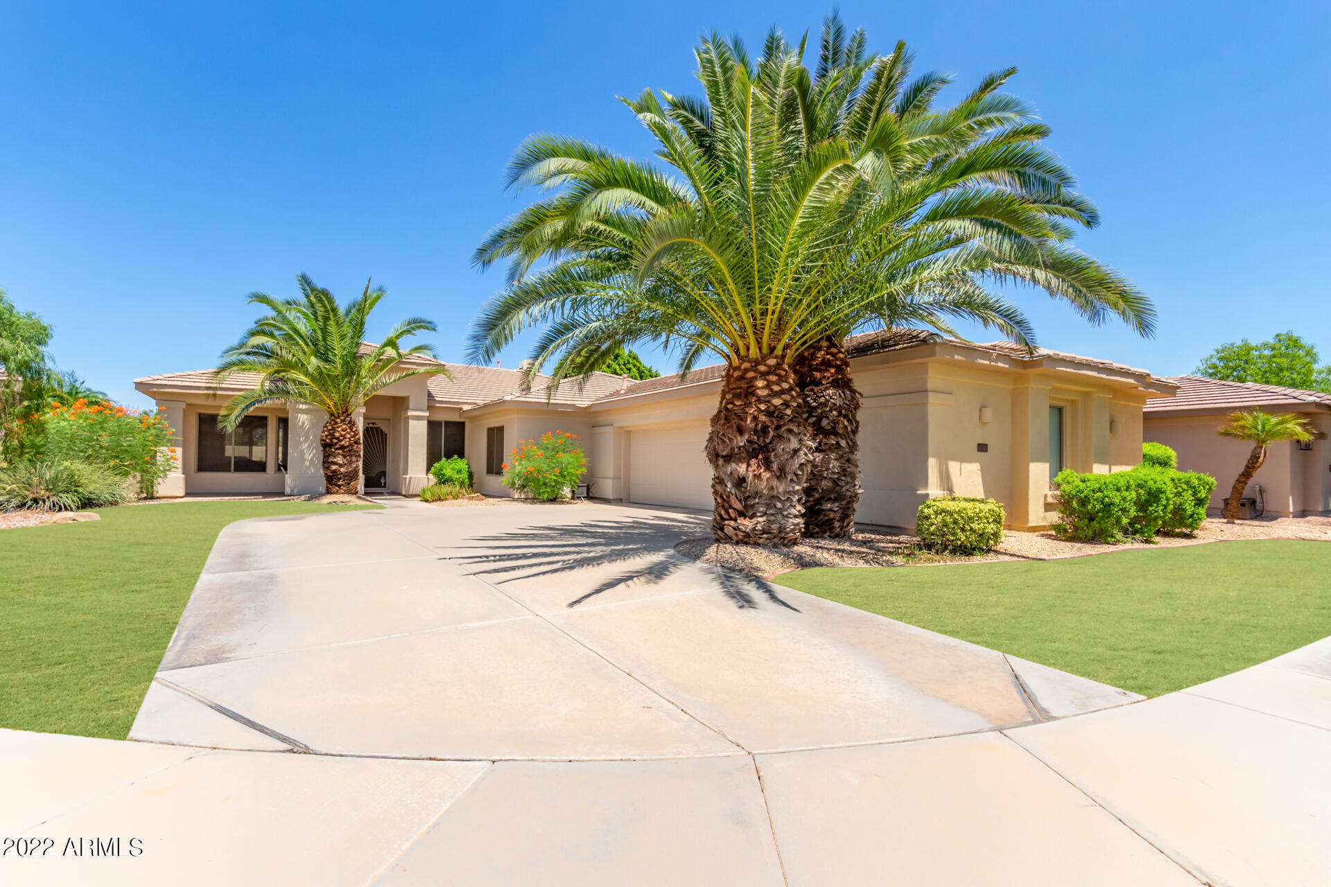 1952 W MEAD Court