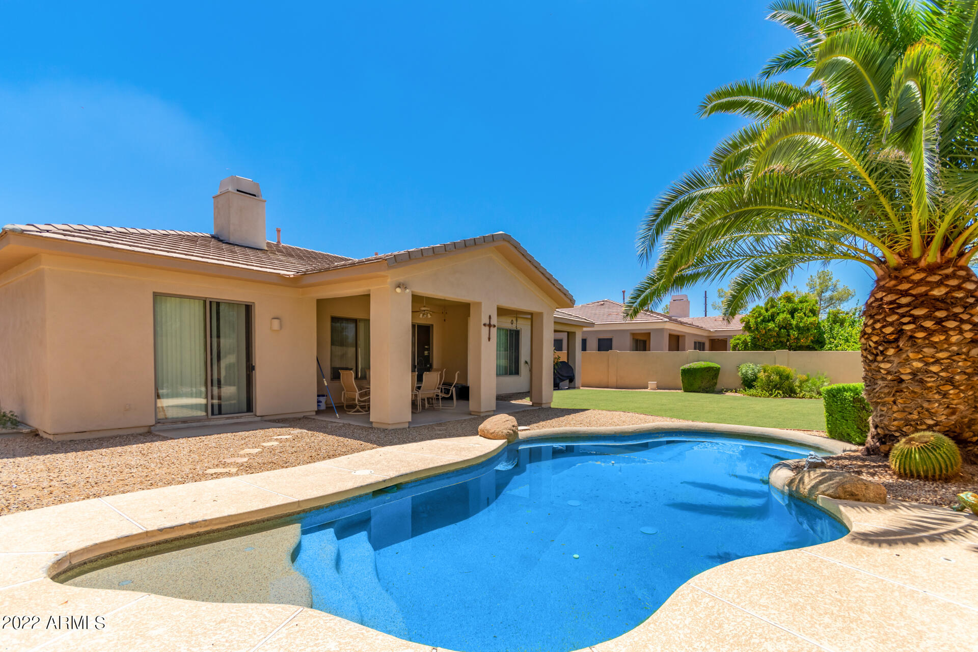 1952 W MEAD Court