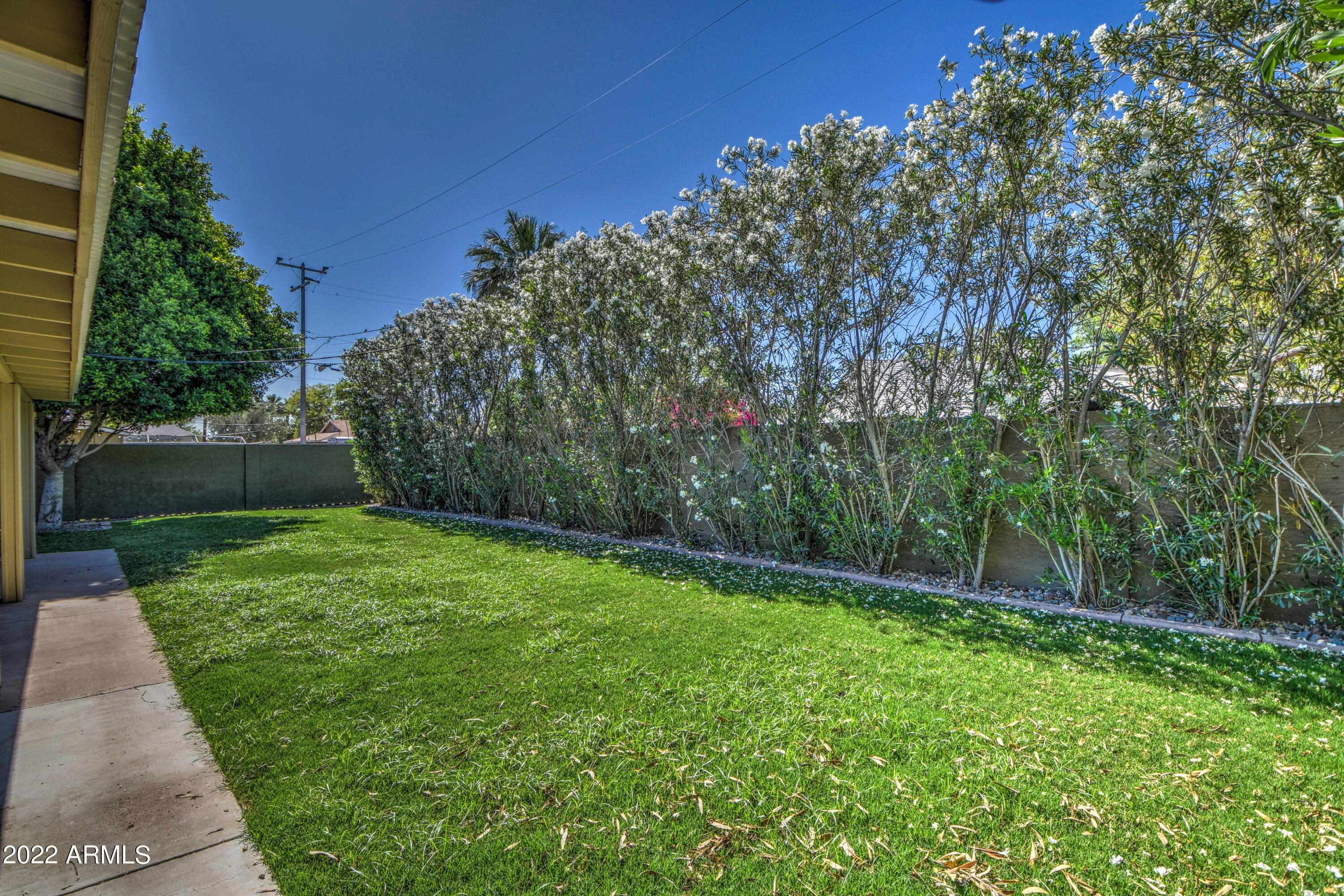 1919 W VIRGINIA Avenue