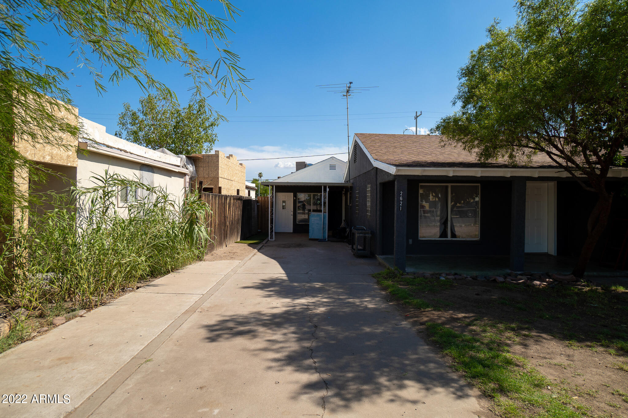 2621 W MELVIN Street
