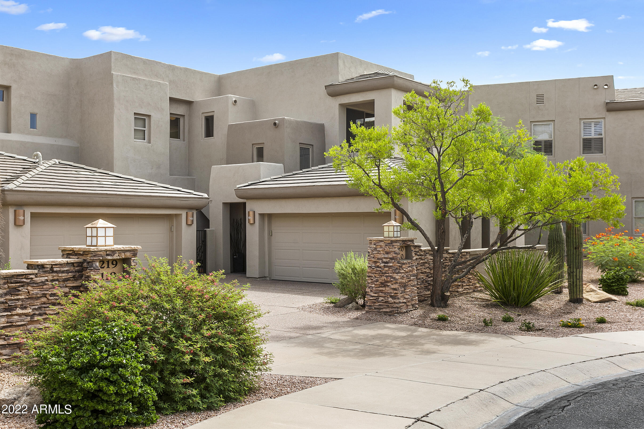 14850 E GRANDVIEW Drive # 220