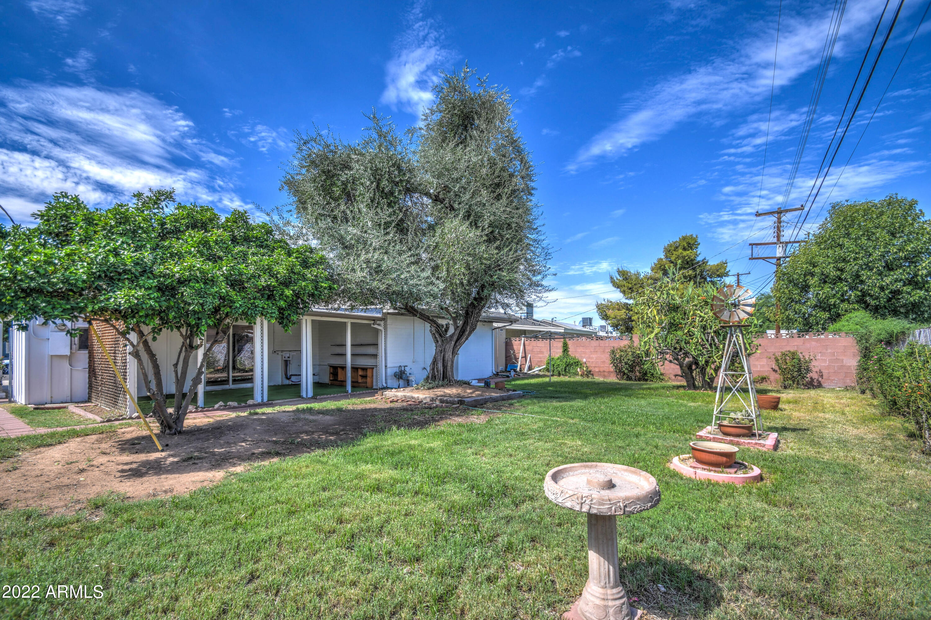 5708 W CHEERY LYNN Road