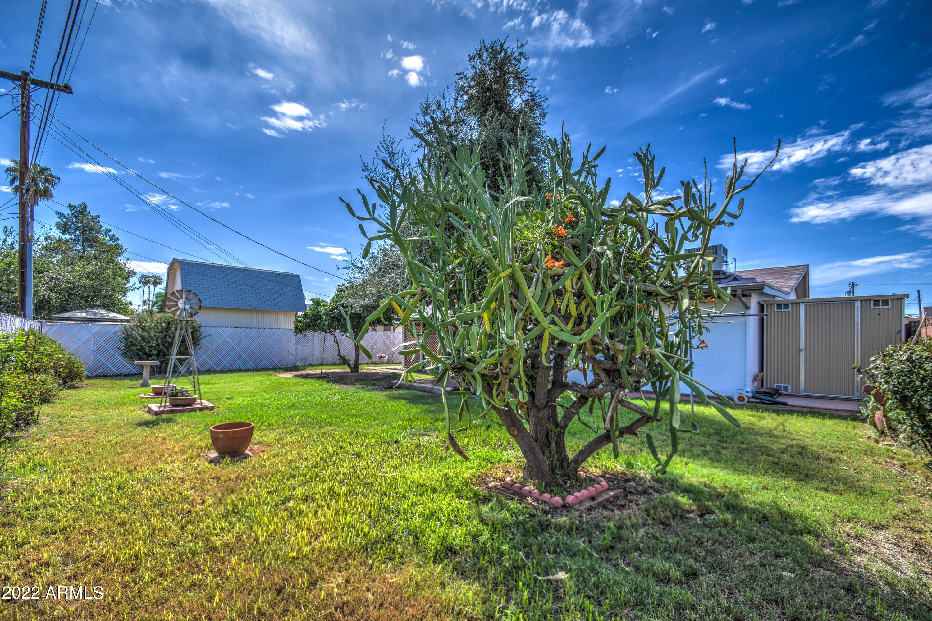 5708 W CHEERY LYNN Road