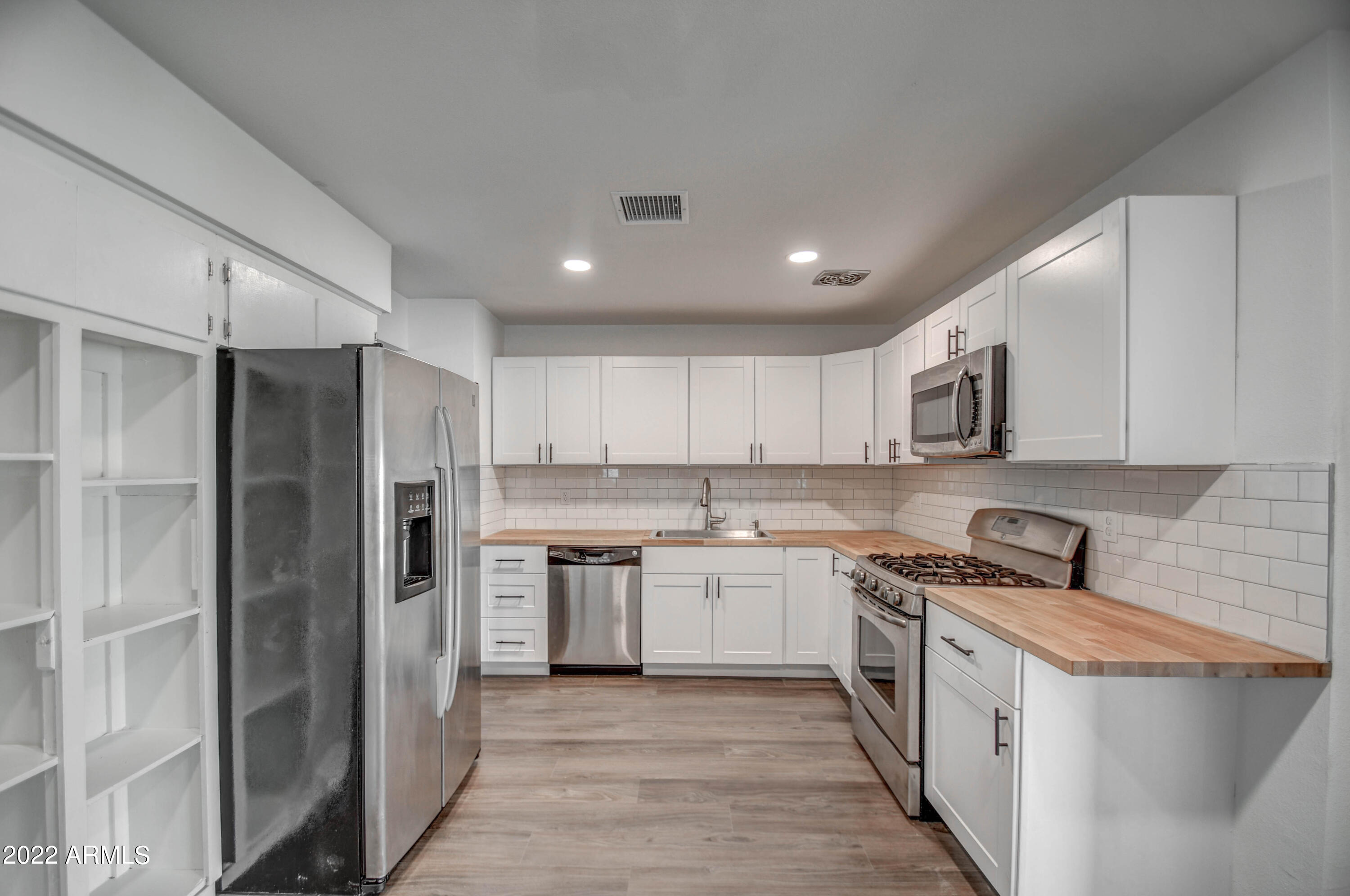 5708 W CHEERY LYNN Road