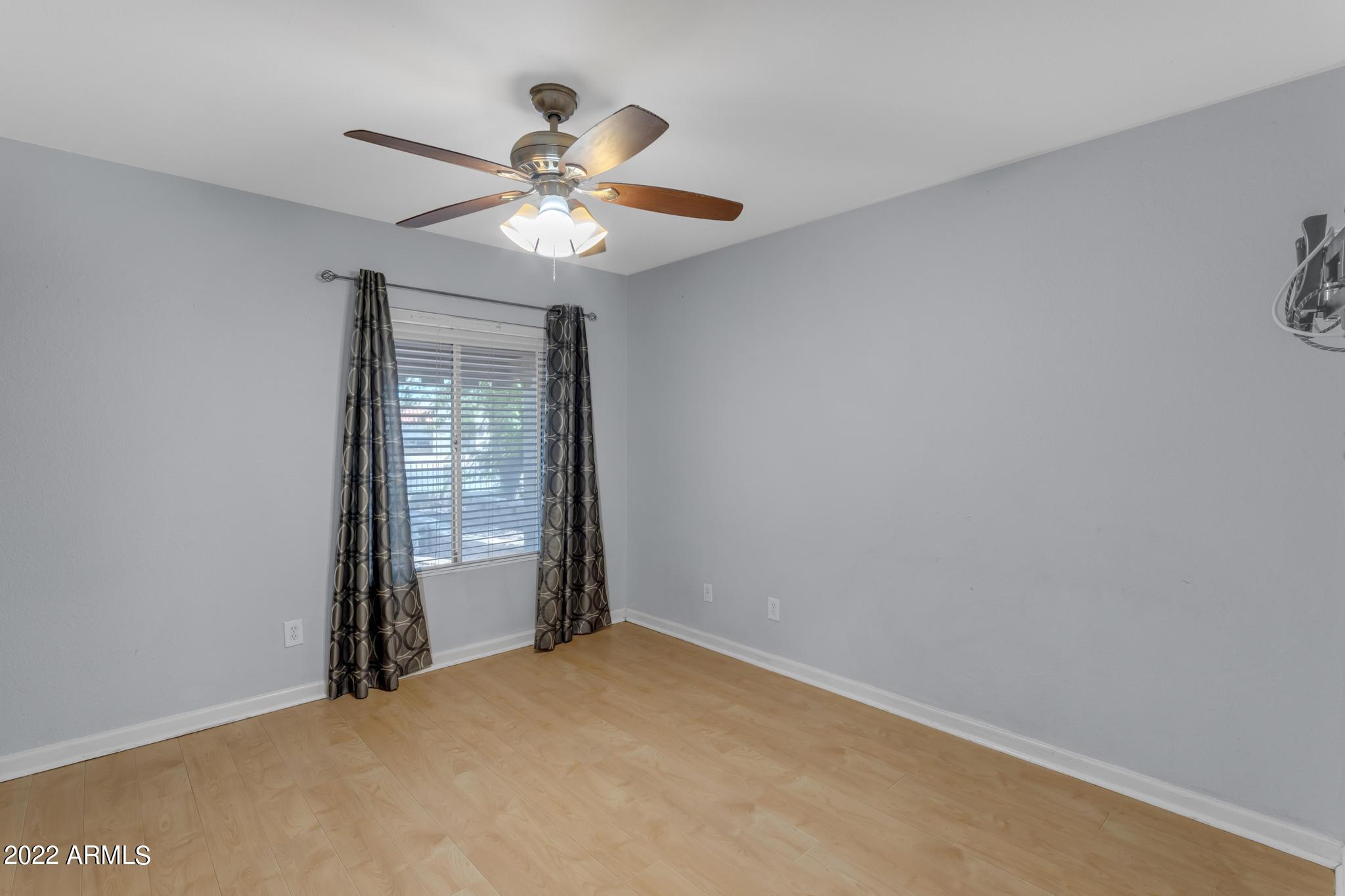 823 W JAVELINA Circle