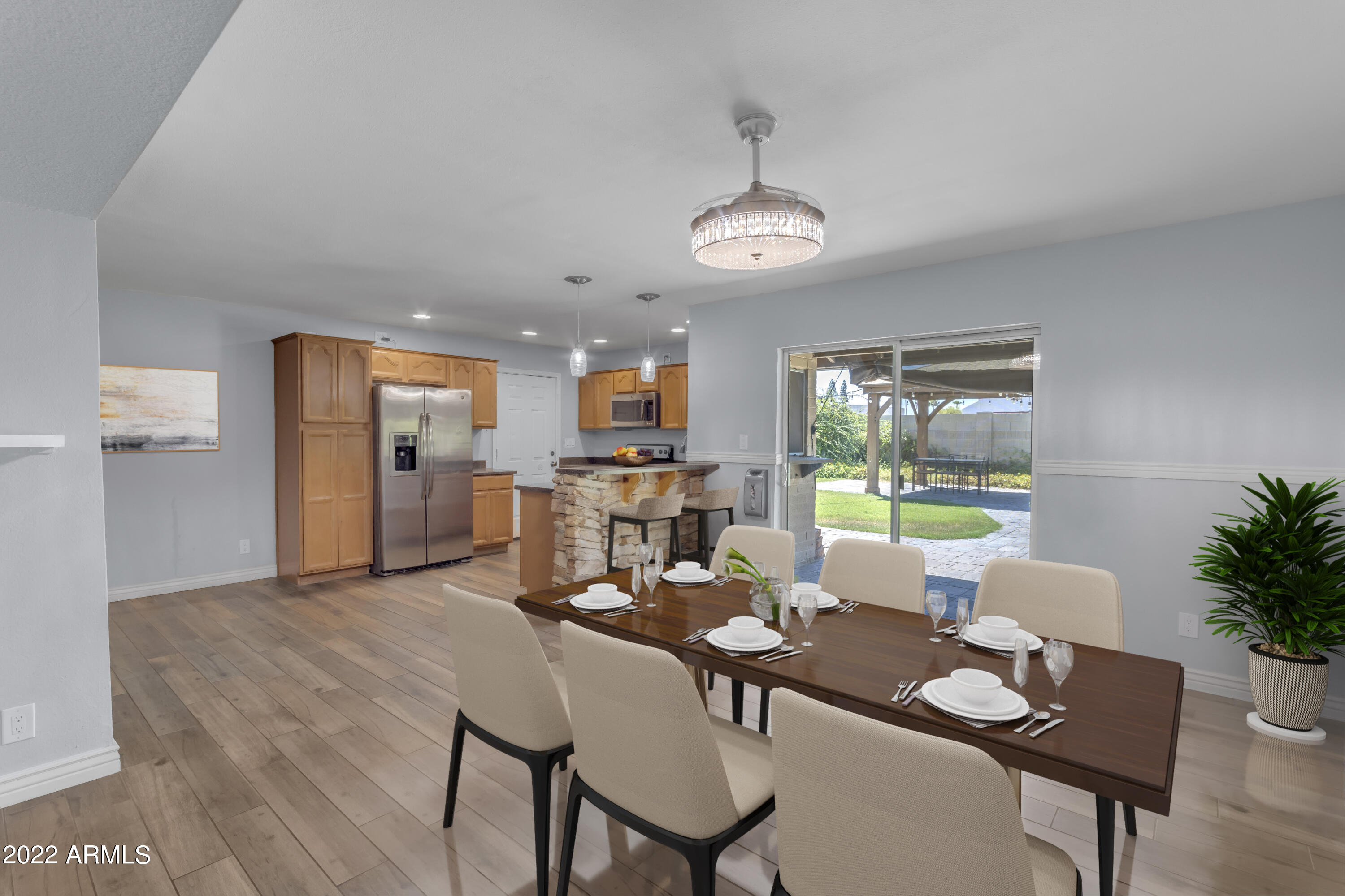 823 W JAVELINA Circle