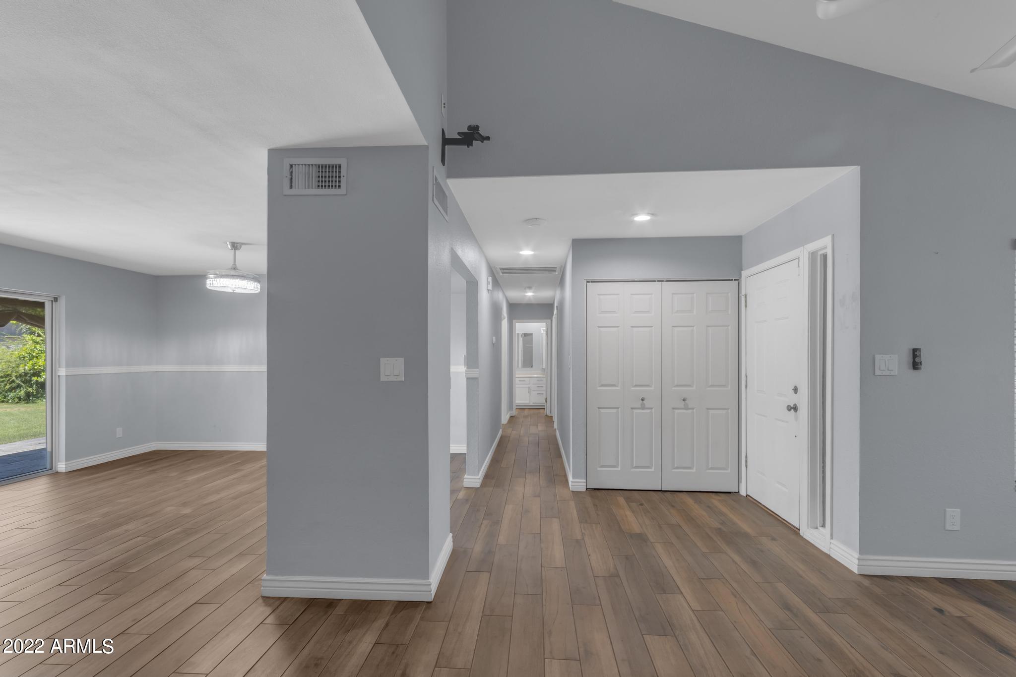 823 W JAVELINA Circle