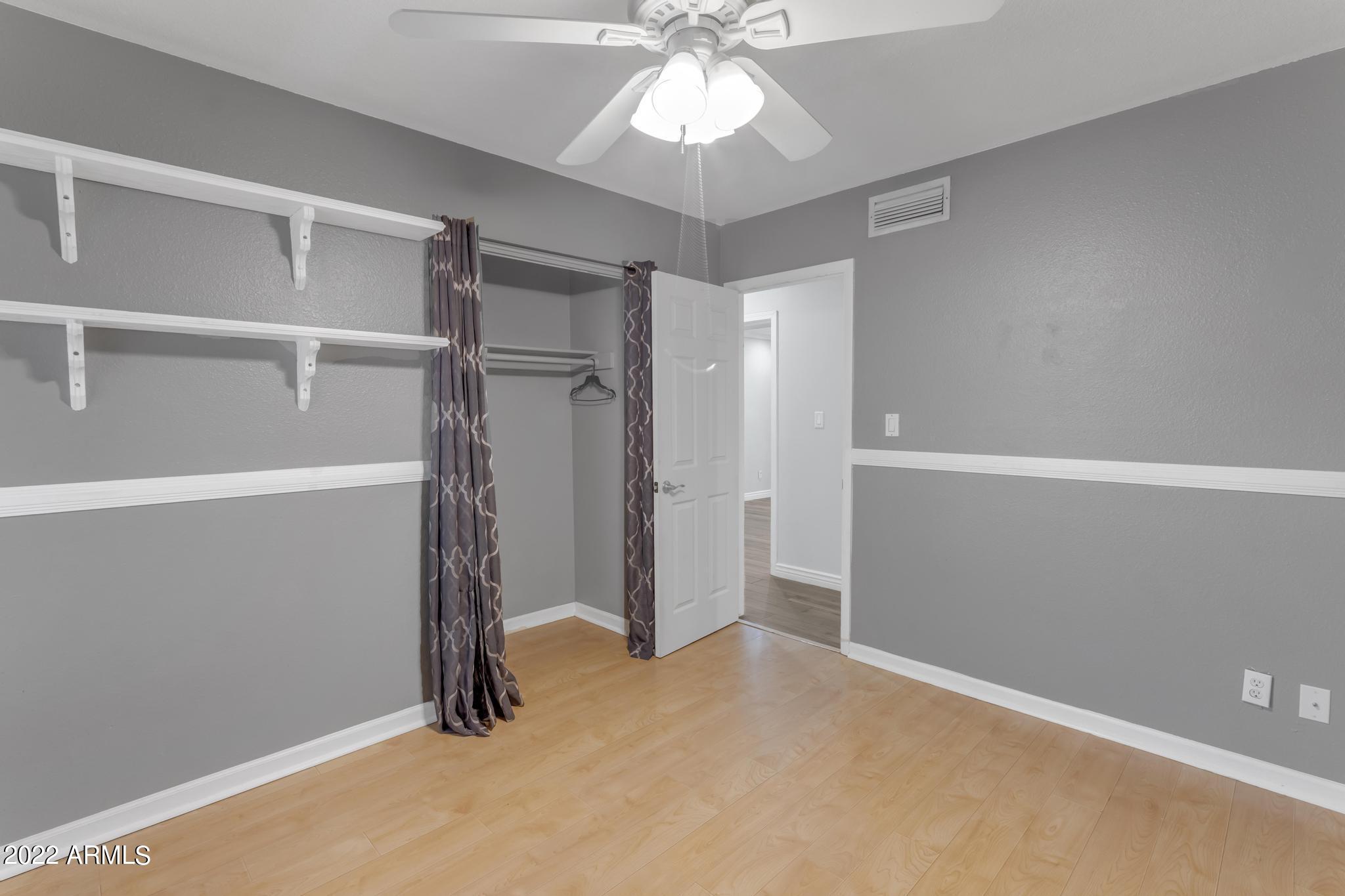 823 W JAVELINA Circle