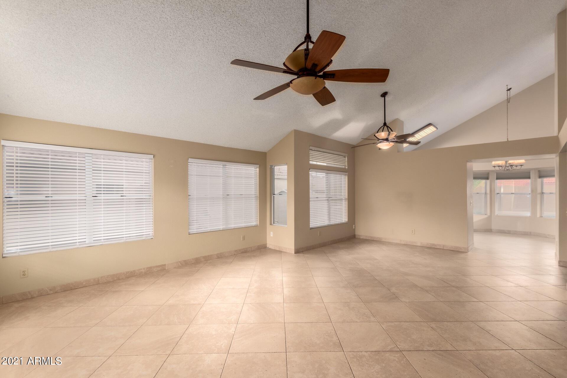 3233 E HIDDENVIEW Drive