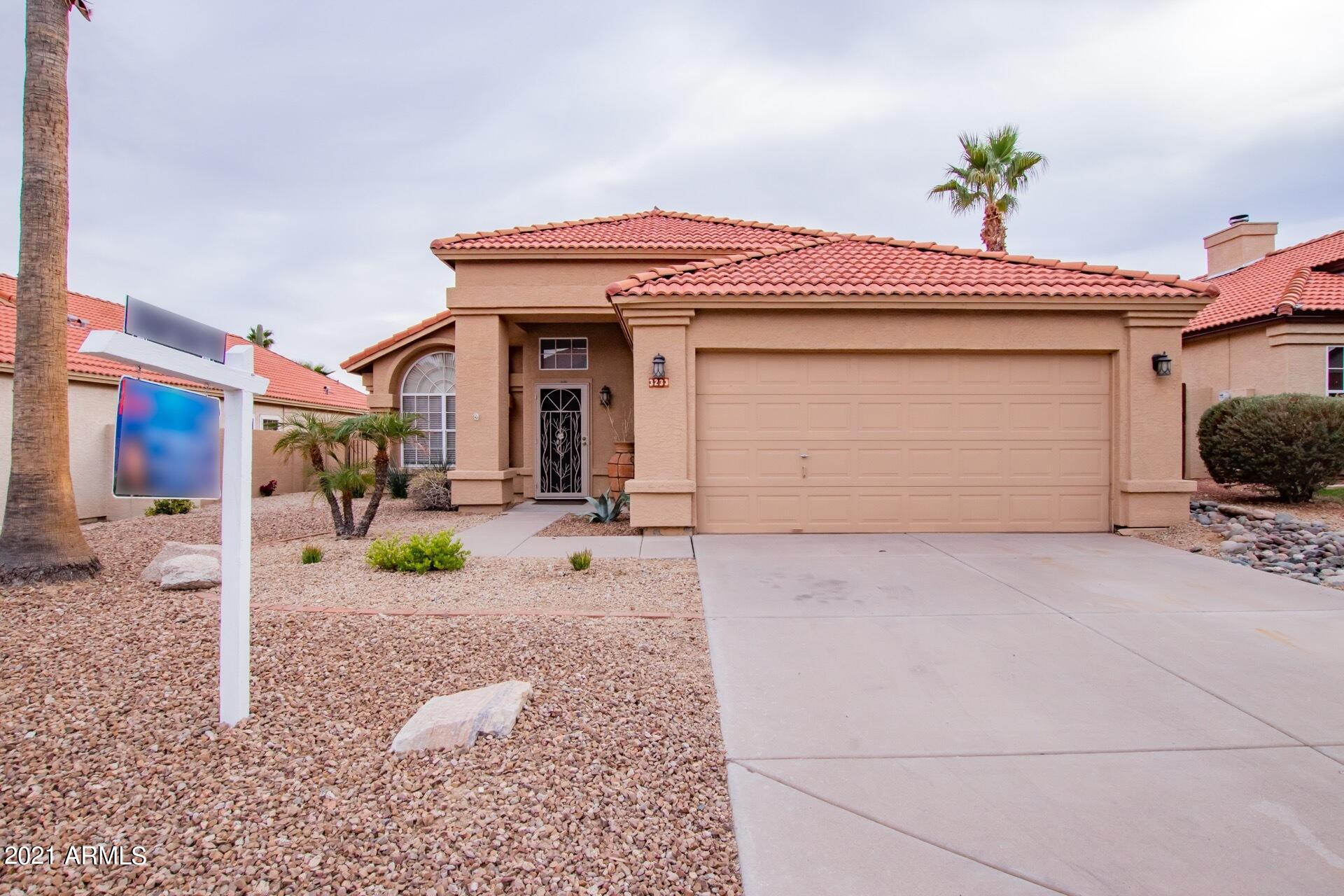 3233 E HIDDENVIEW Drive