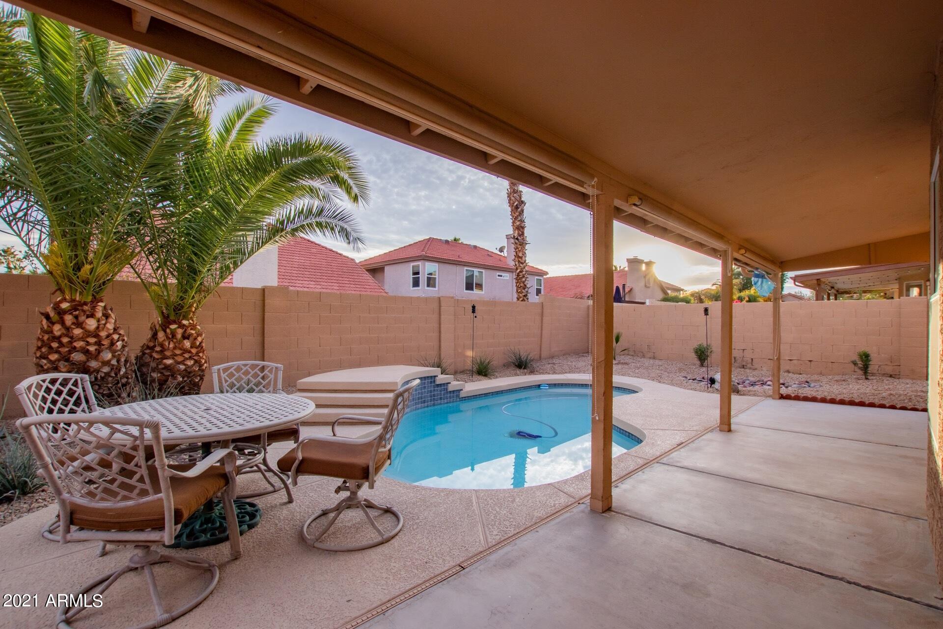 3233 E HIDDENVIEW Drive
