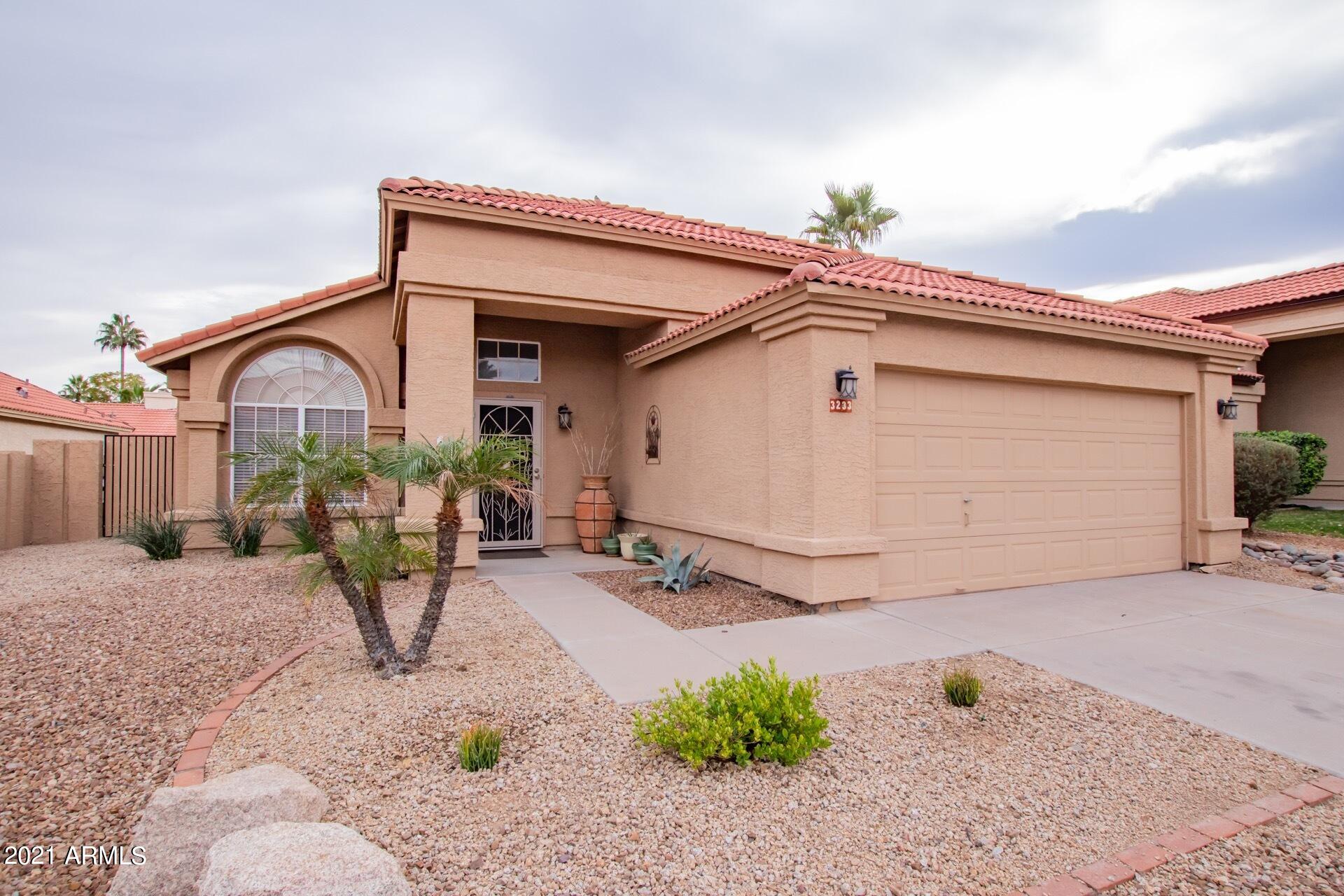 3233 E HIDDENVIEW Drive