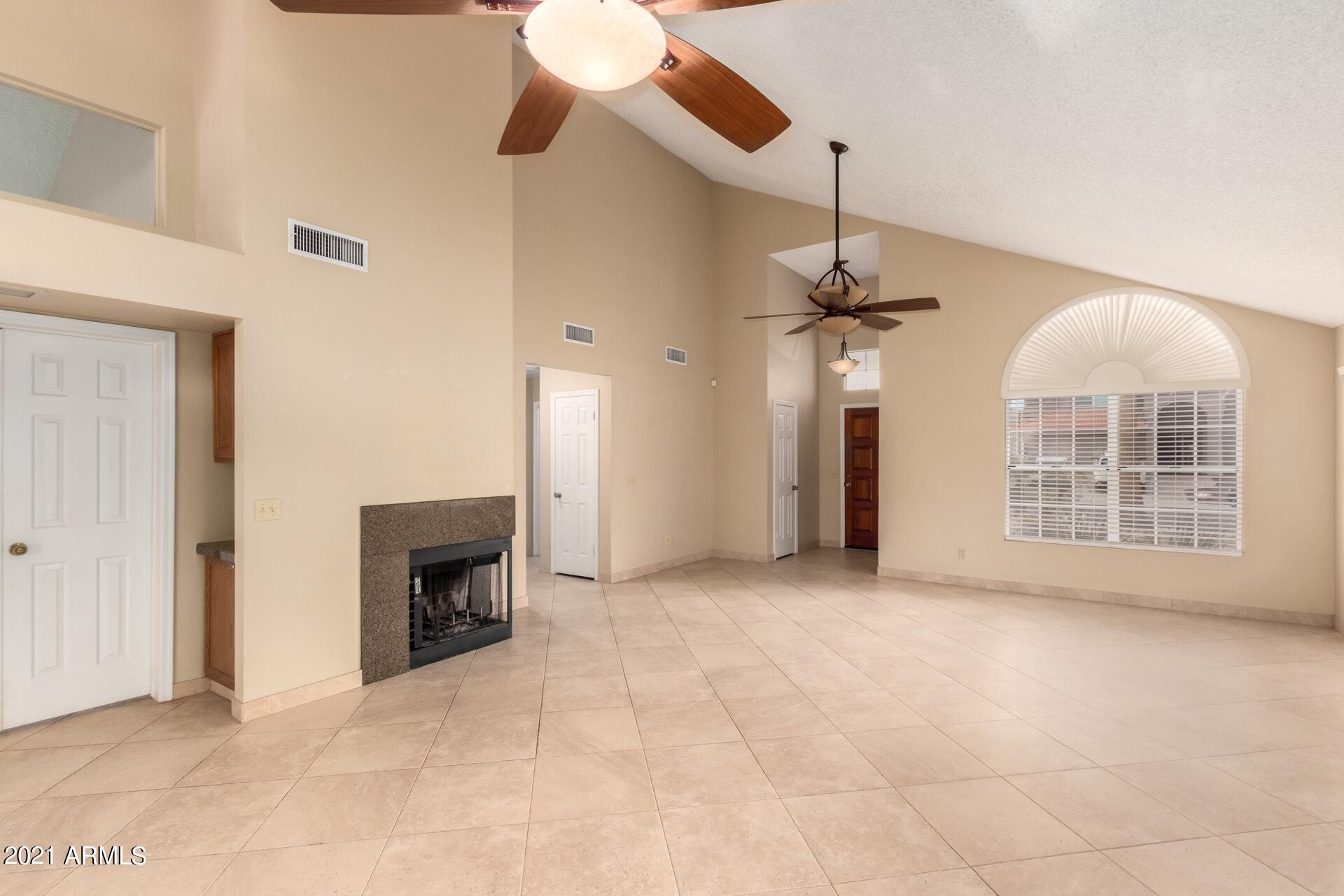 3233 E HIDDENVIEW Drive
