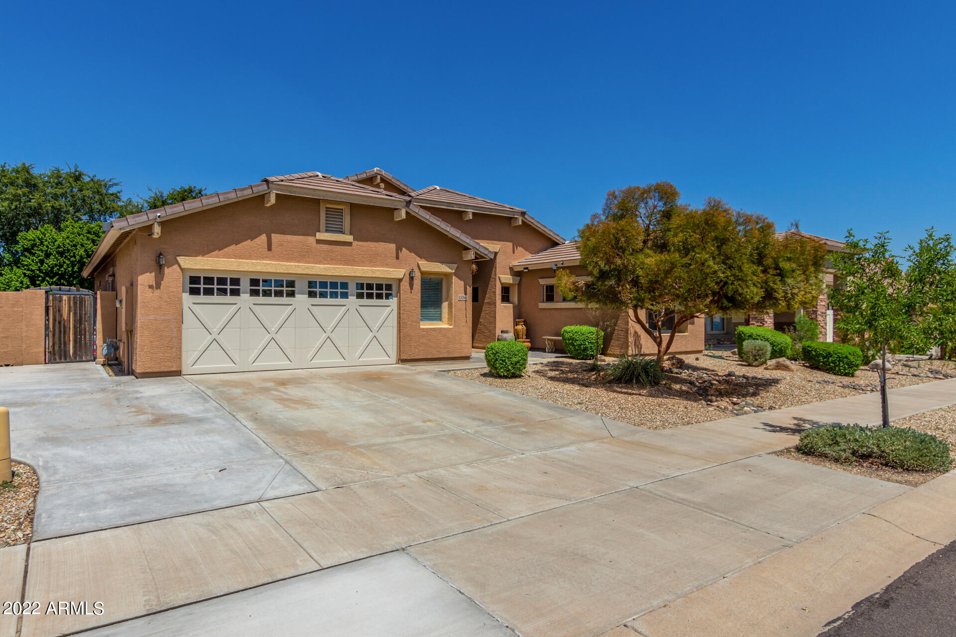 13766 W CROCUS Drive