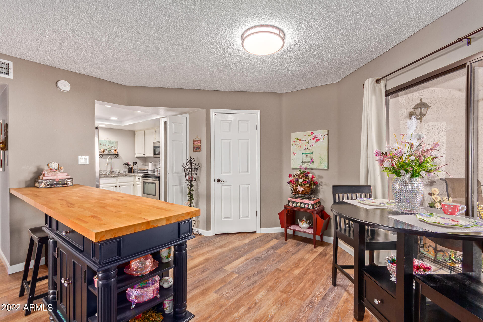 9151 W GREENWAY Road # 111