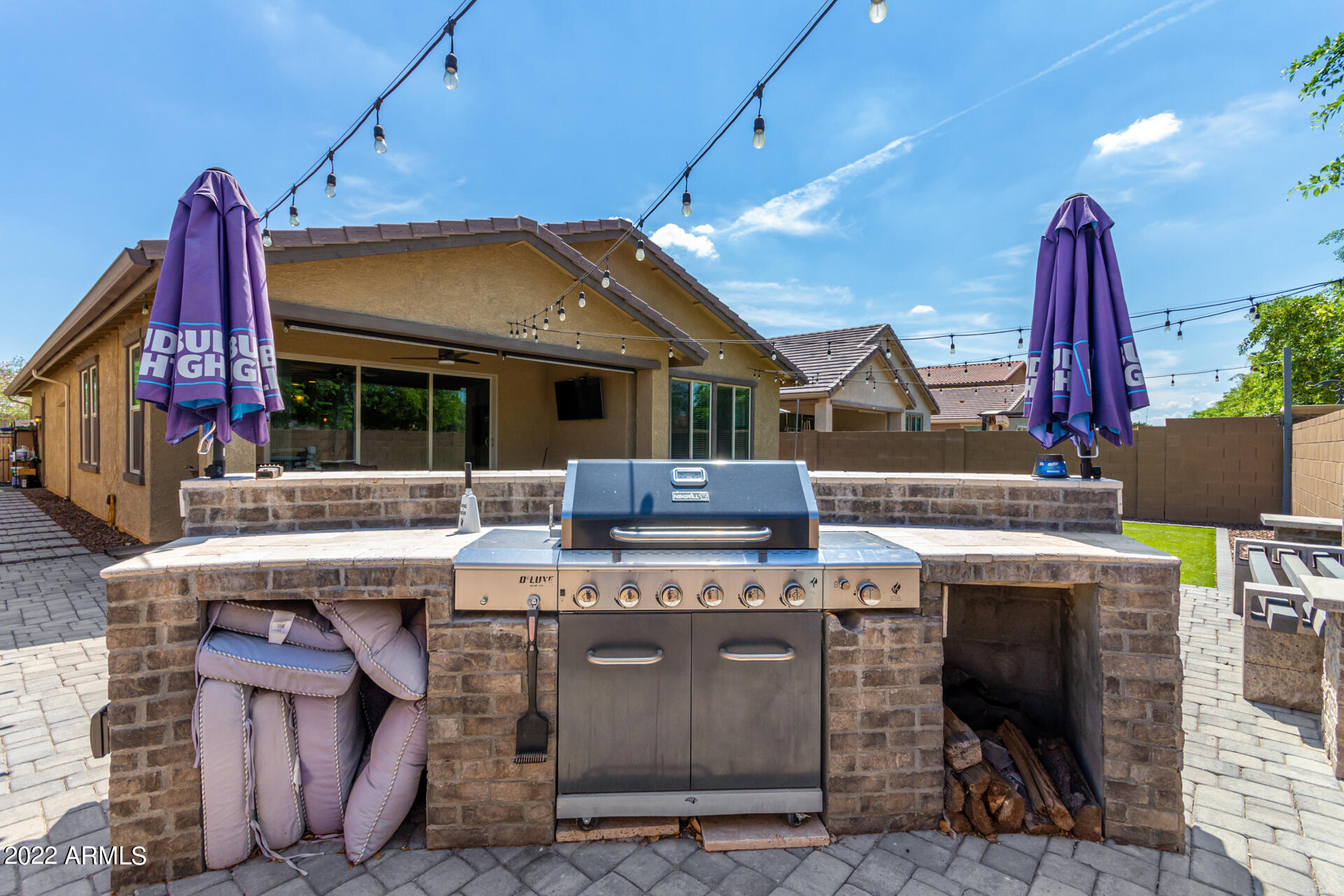 6820 N 86TH Lane