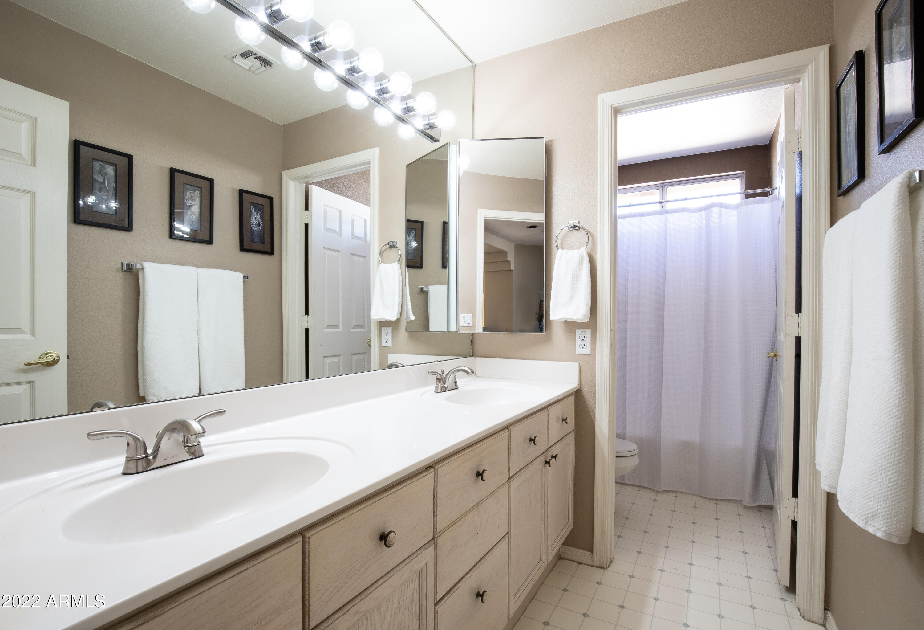5959 W MORNING DOVE Drive