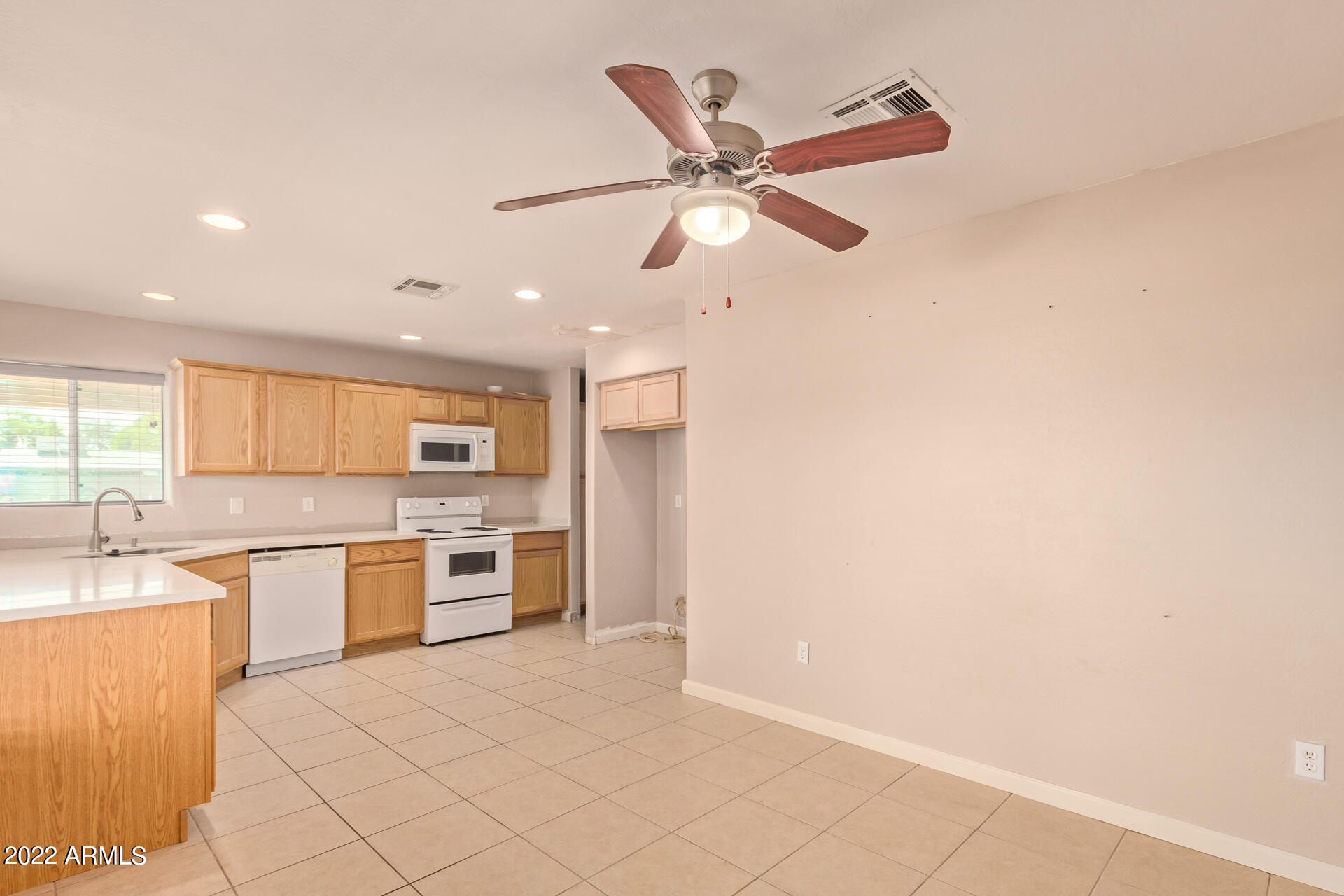 258 S LAZONA Drive