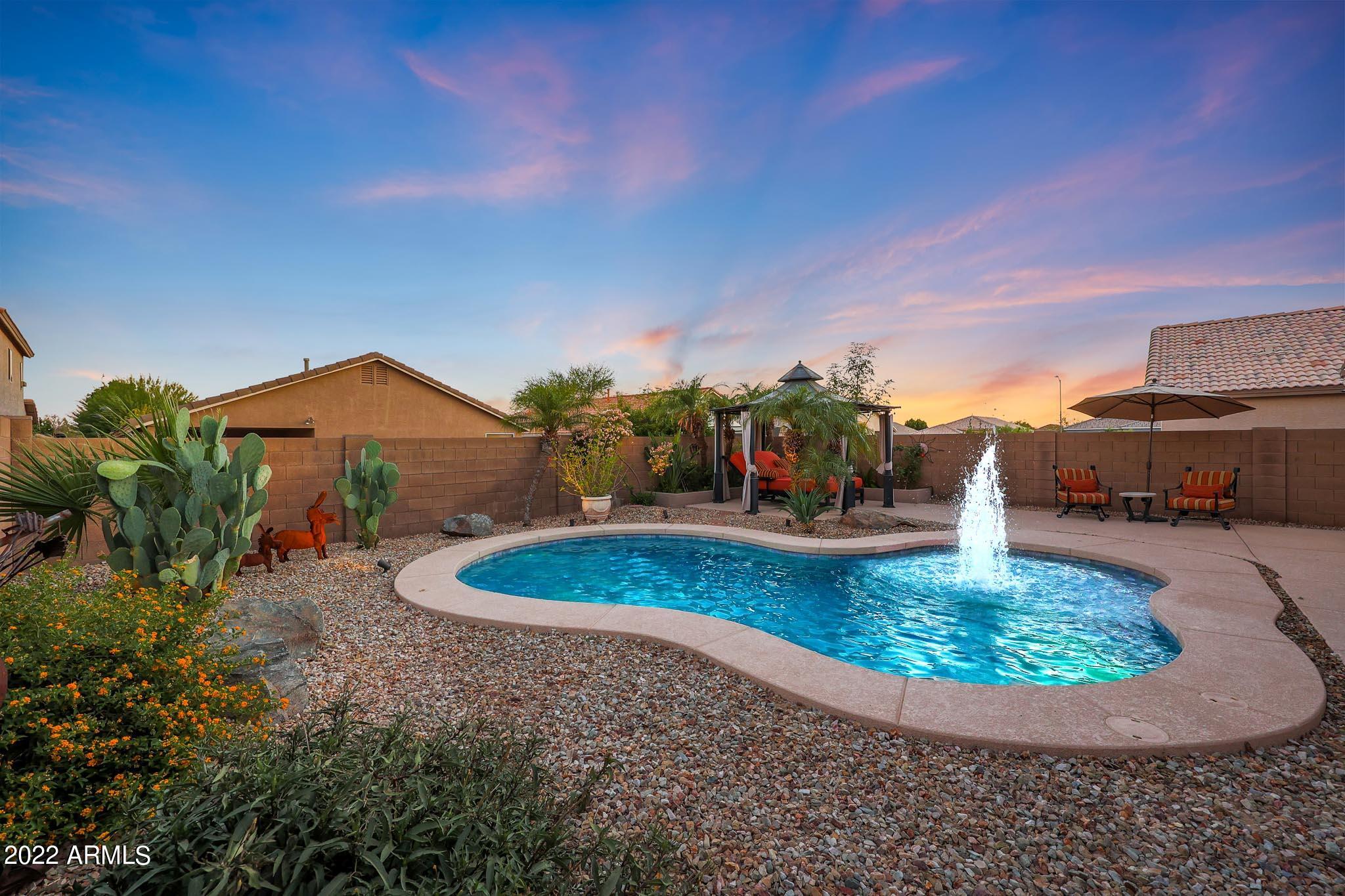 6819 W BRONCO Trail