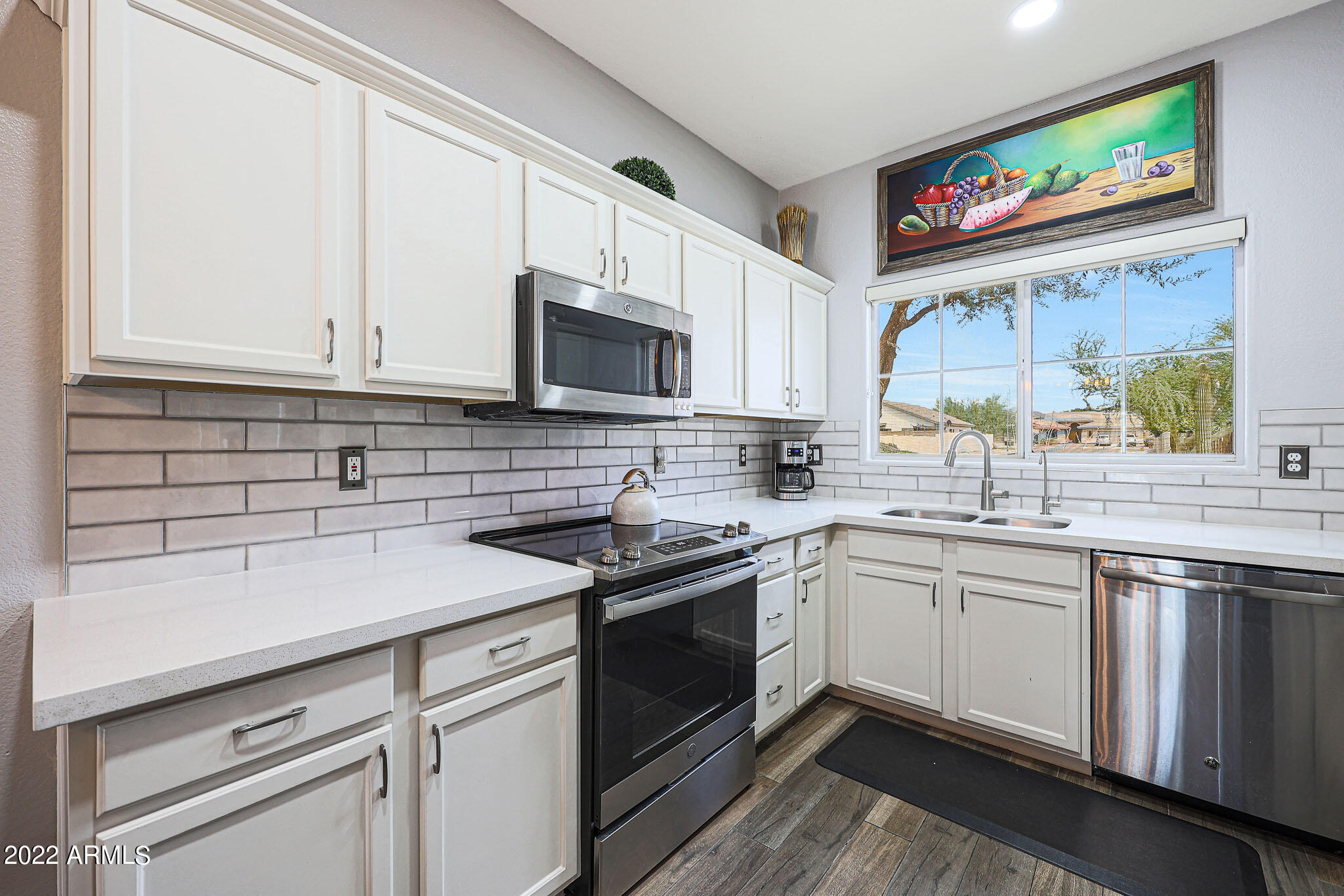 6819 W BRONCO Trail