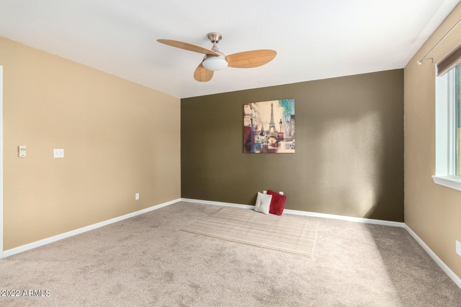 237 E DESERT Lane