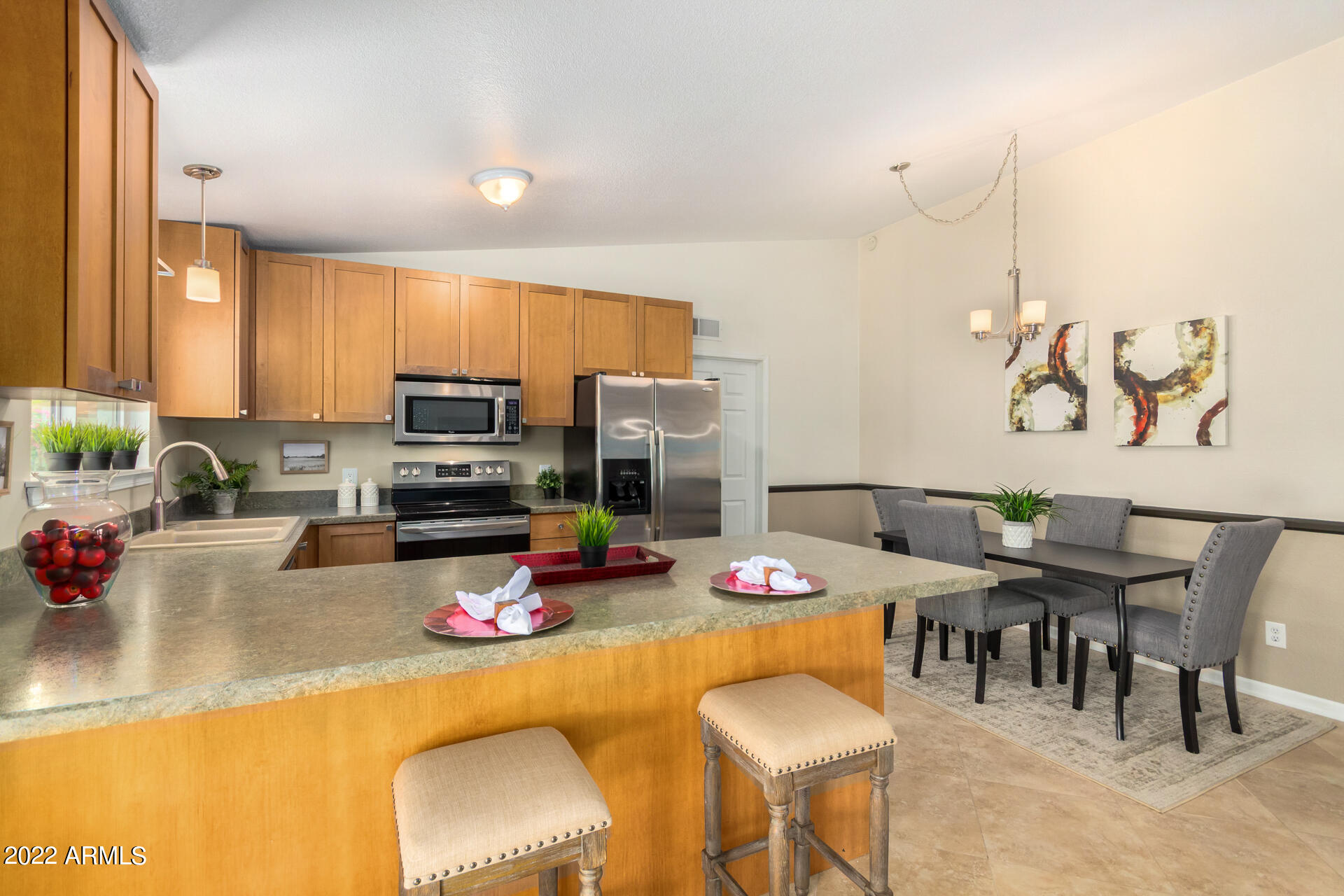237 E DESERT Lane