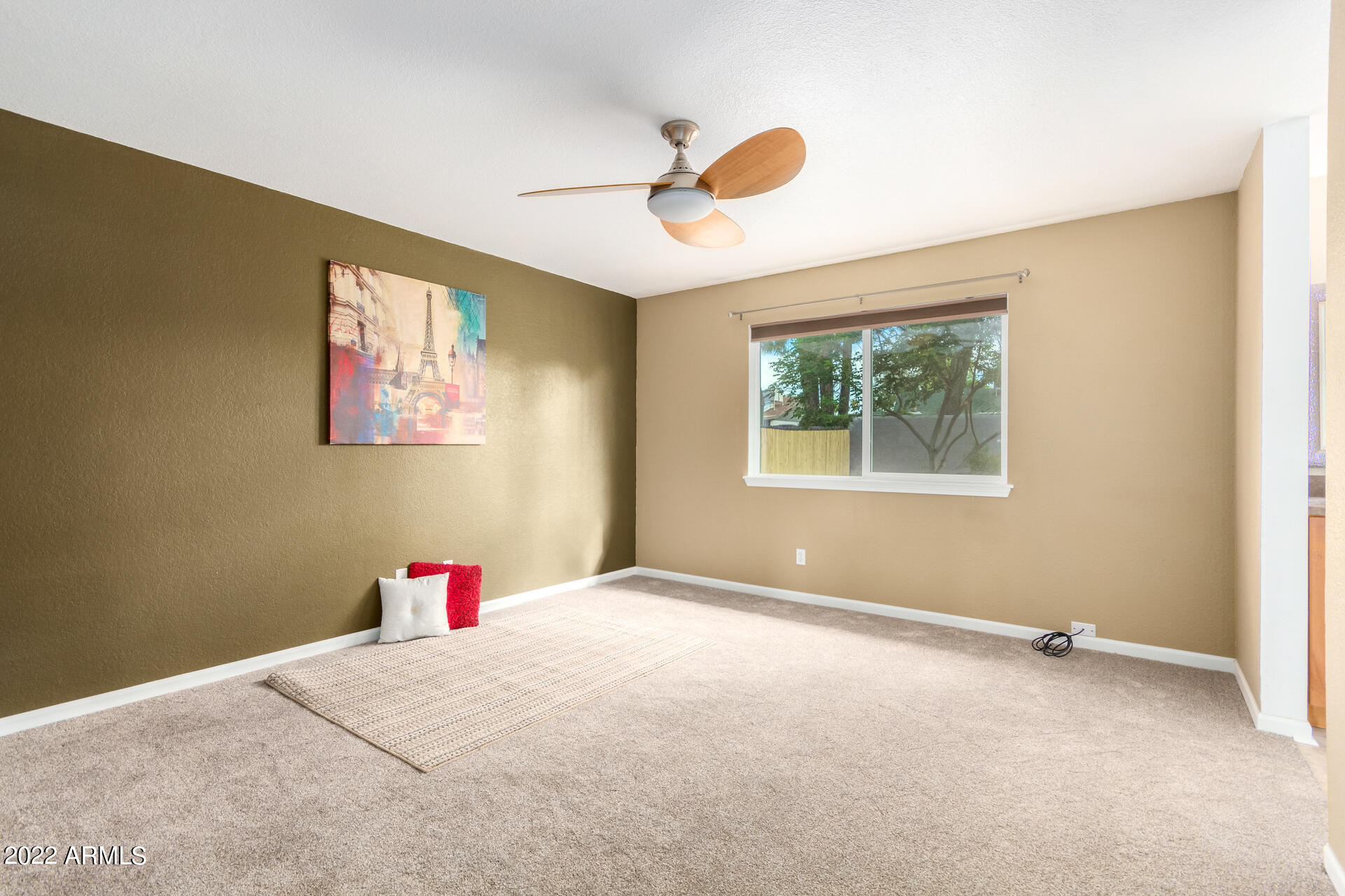 237 E DESERT Lane
