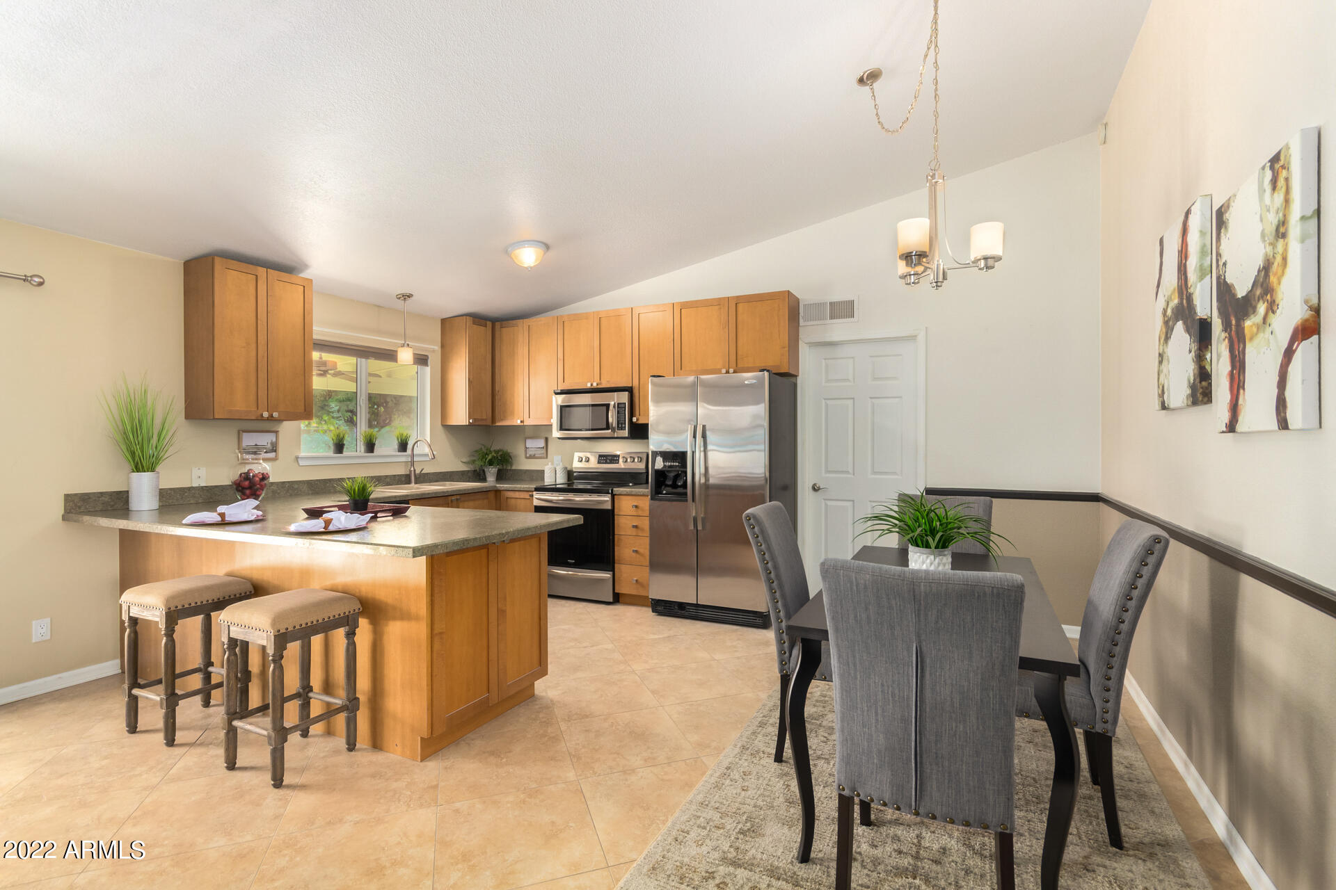 237 E DESERT Lane