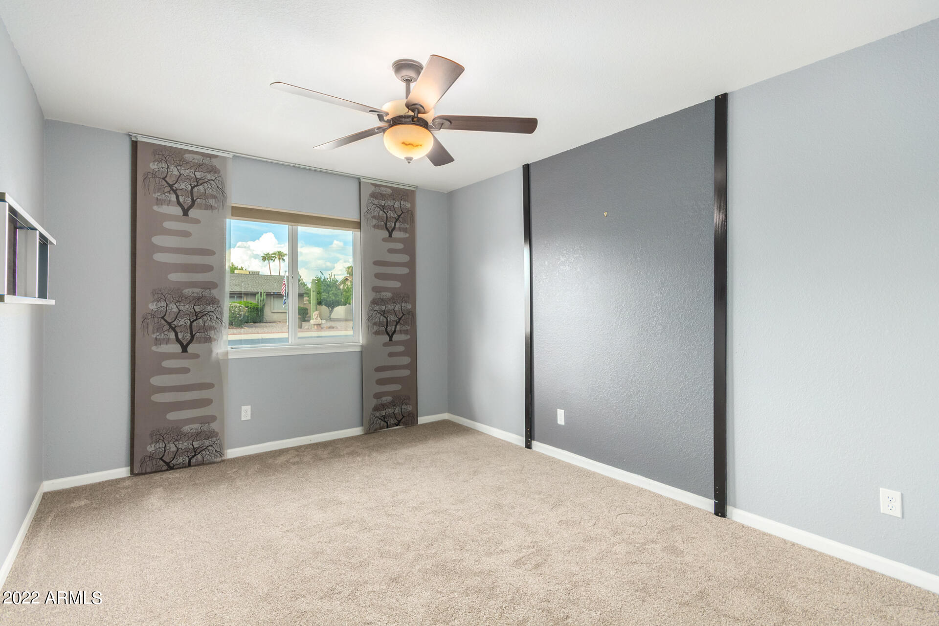 237 E DESERT Lane