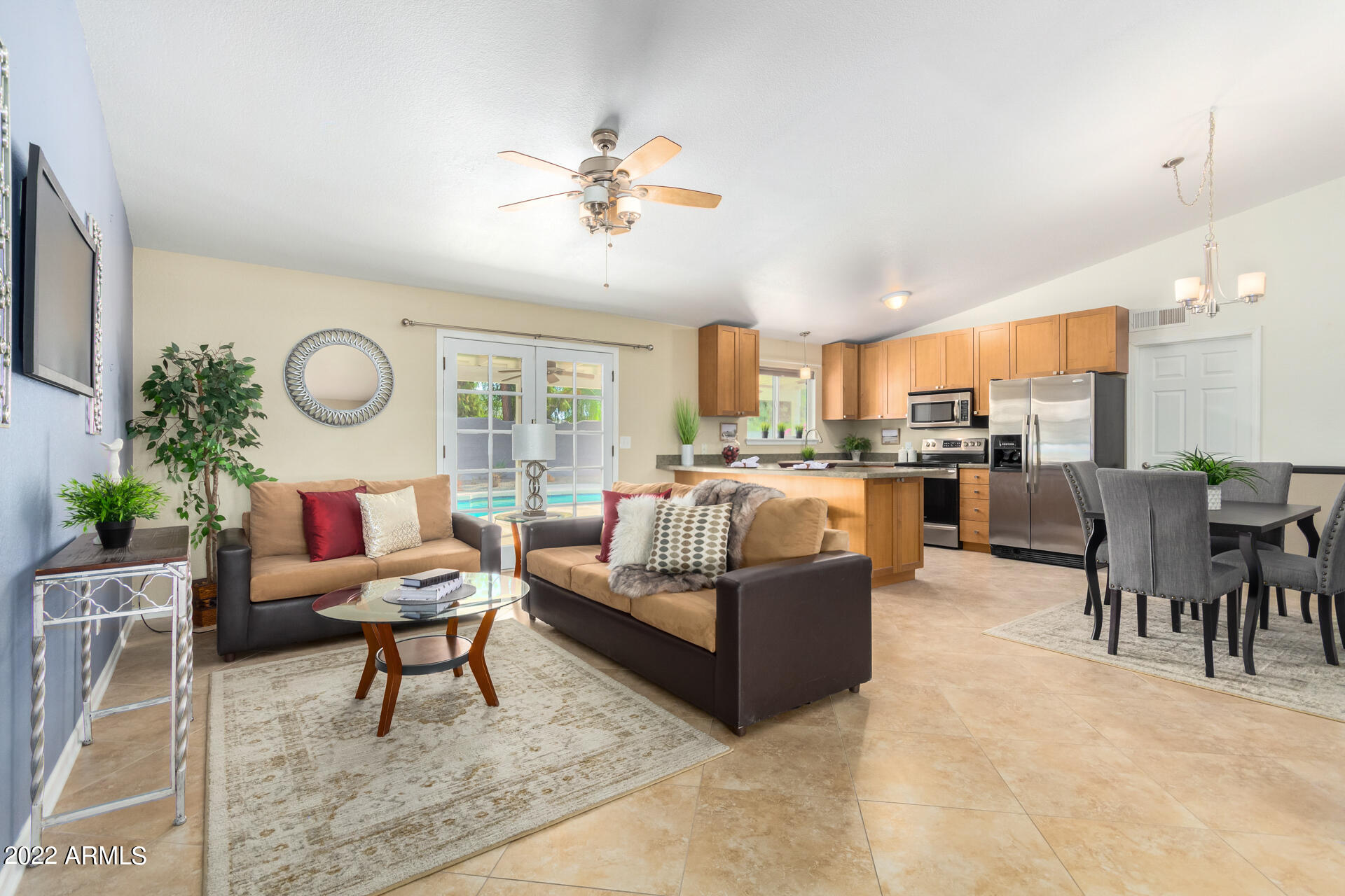 237 E DESERT Lane