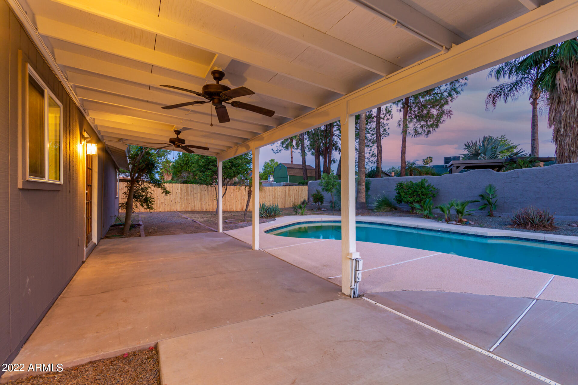 237 E DESERT Lane