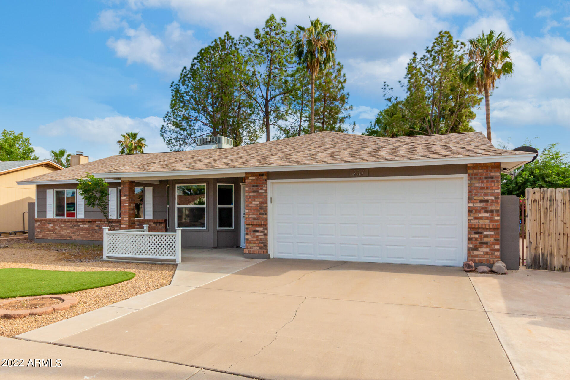 237 E DESERT Lane