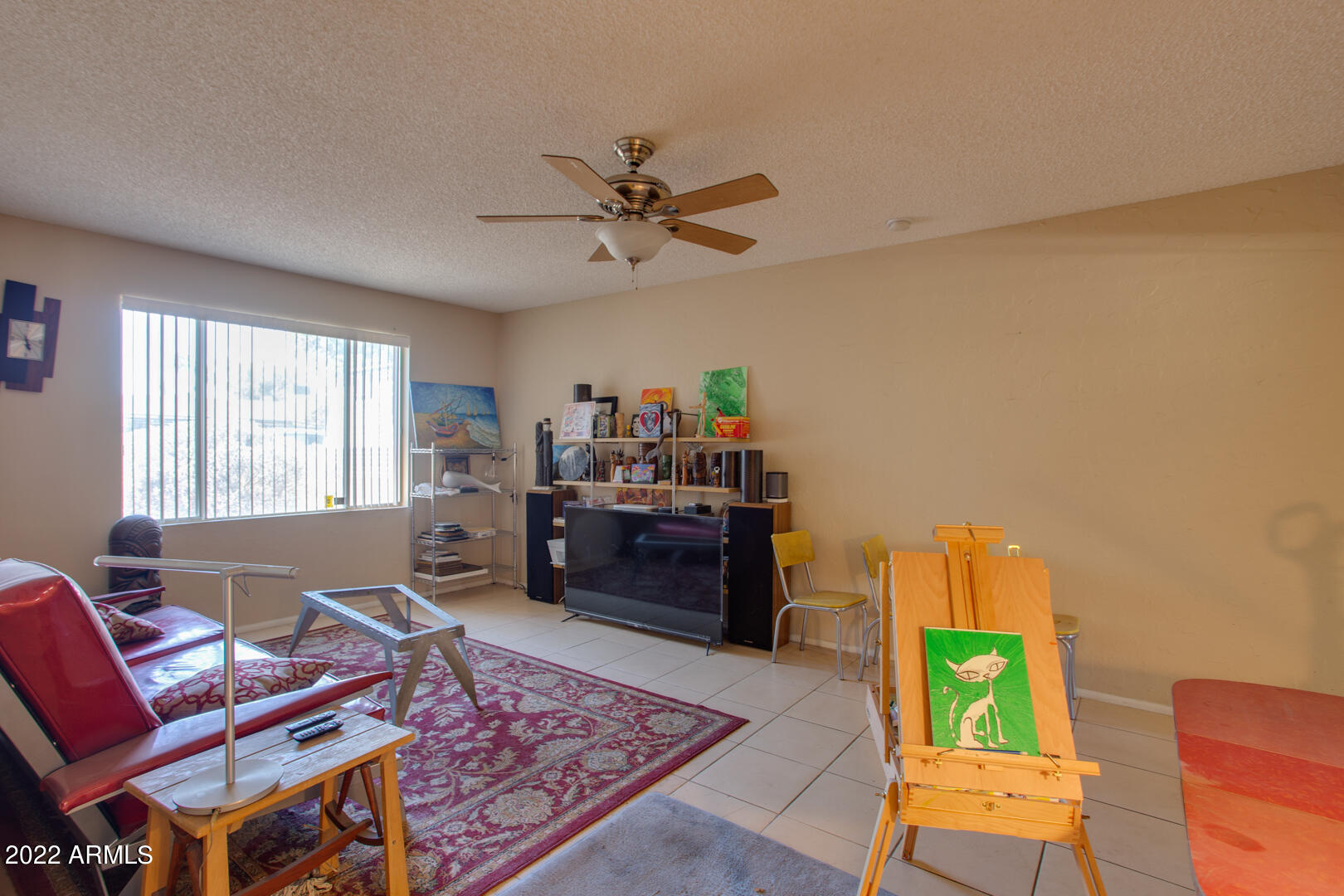 2112 E GREENWAY Drive
