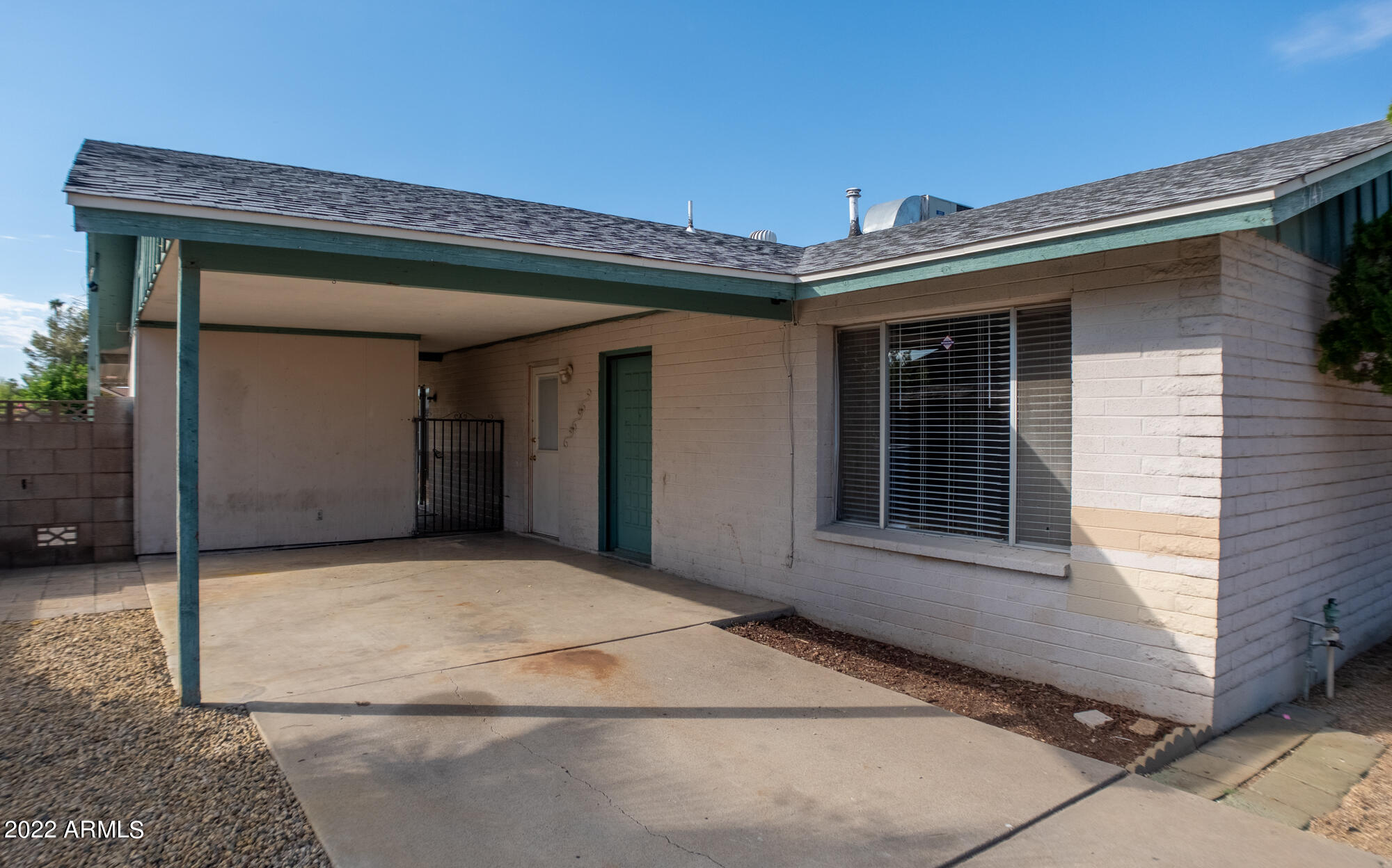 3745 W SIERRA Street